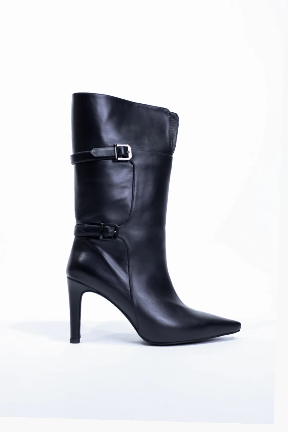 Hakiki Deri El Yapımı Kauçuk Tabanlı Metal Toka Aksesuarlı Kadın Çizme