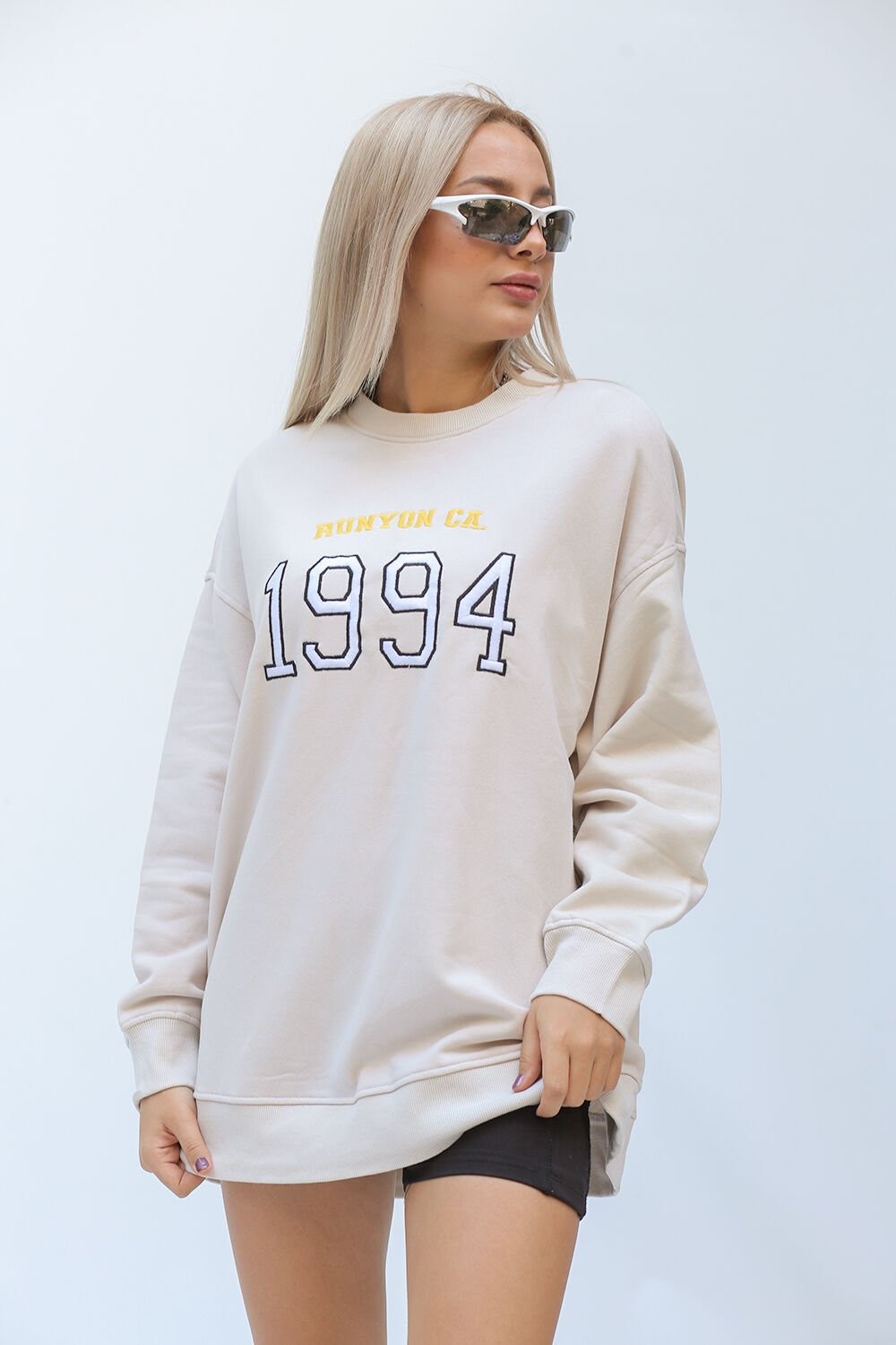 H&M Markalı Önü Yazı Detaylı Taş Renkli Kadın Sweatshirt M088