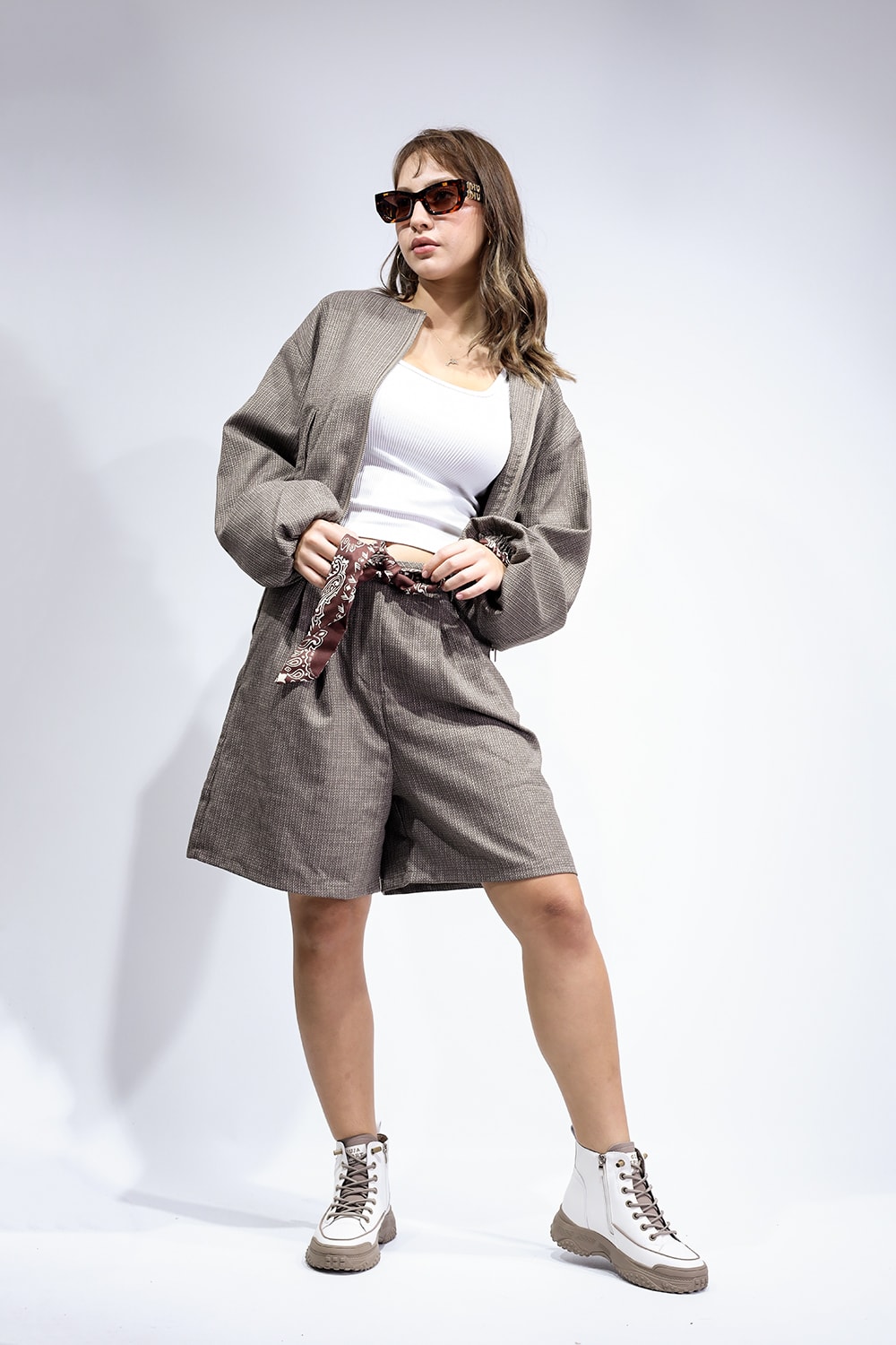 Quzu Markalı Oversize Şort Ceket Takım