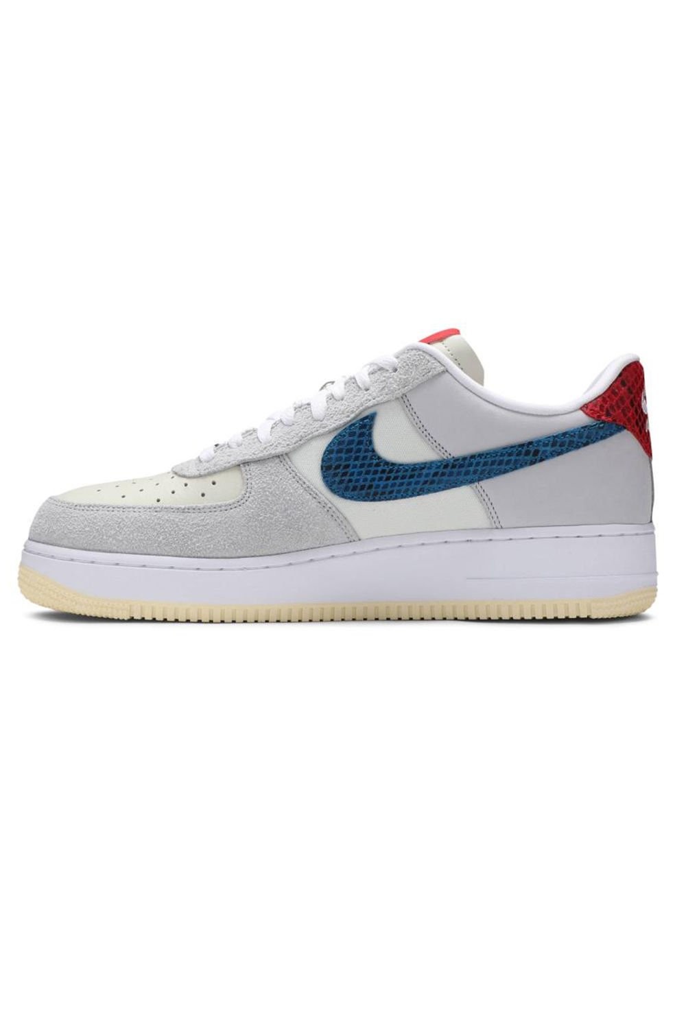 Nike x Undefeated Air Force 1 Low ''5 On It'' Sneakers N251