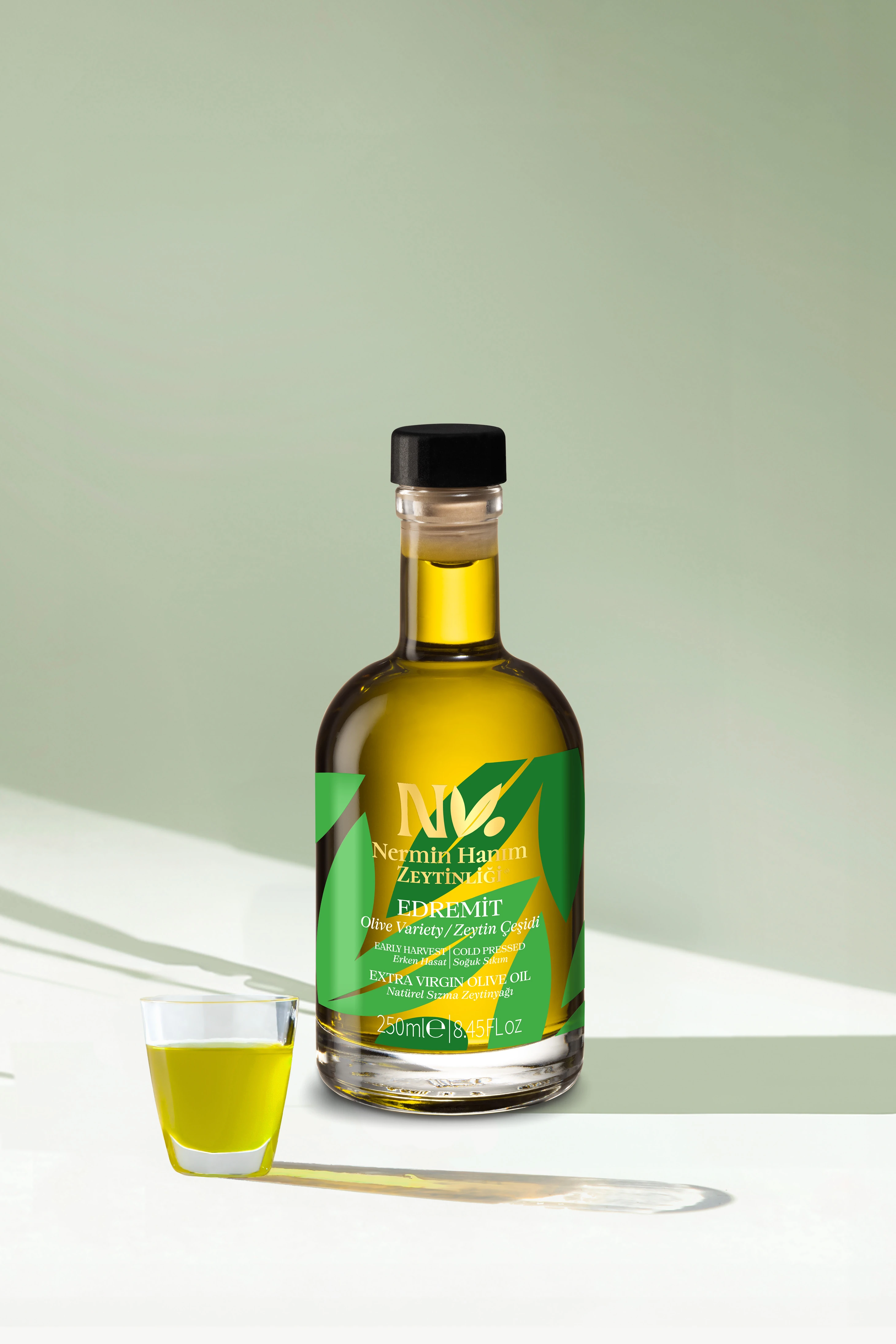 Ayvalık (Edremit) - Erken Hasat Soğuk Sıkım Zeytinyağı Z.(250ml)