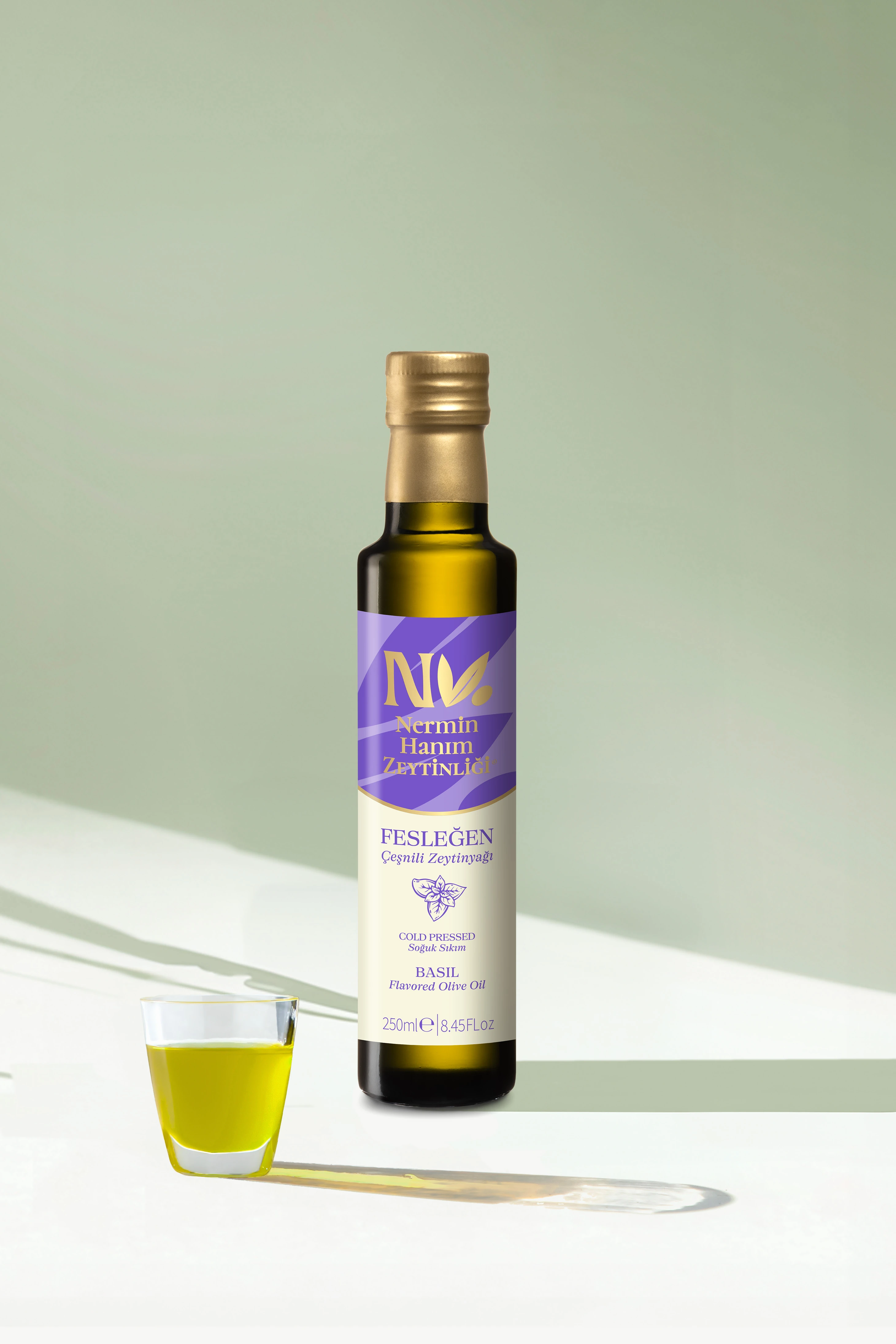 Fesleğen Çeşnili Zeytinyağı (250ml)