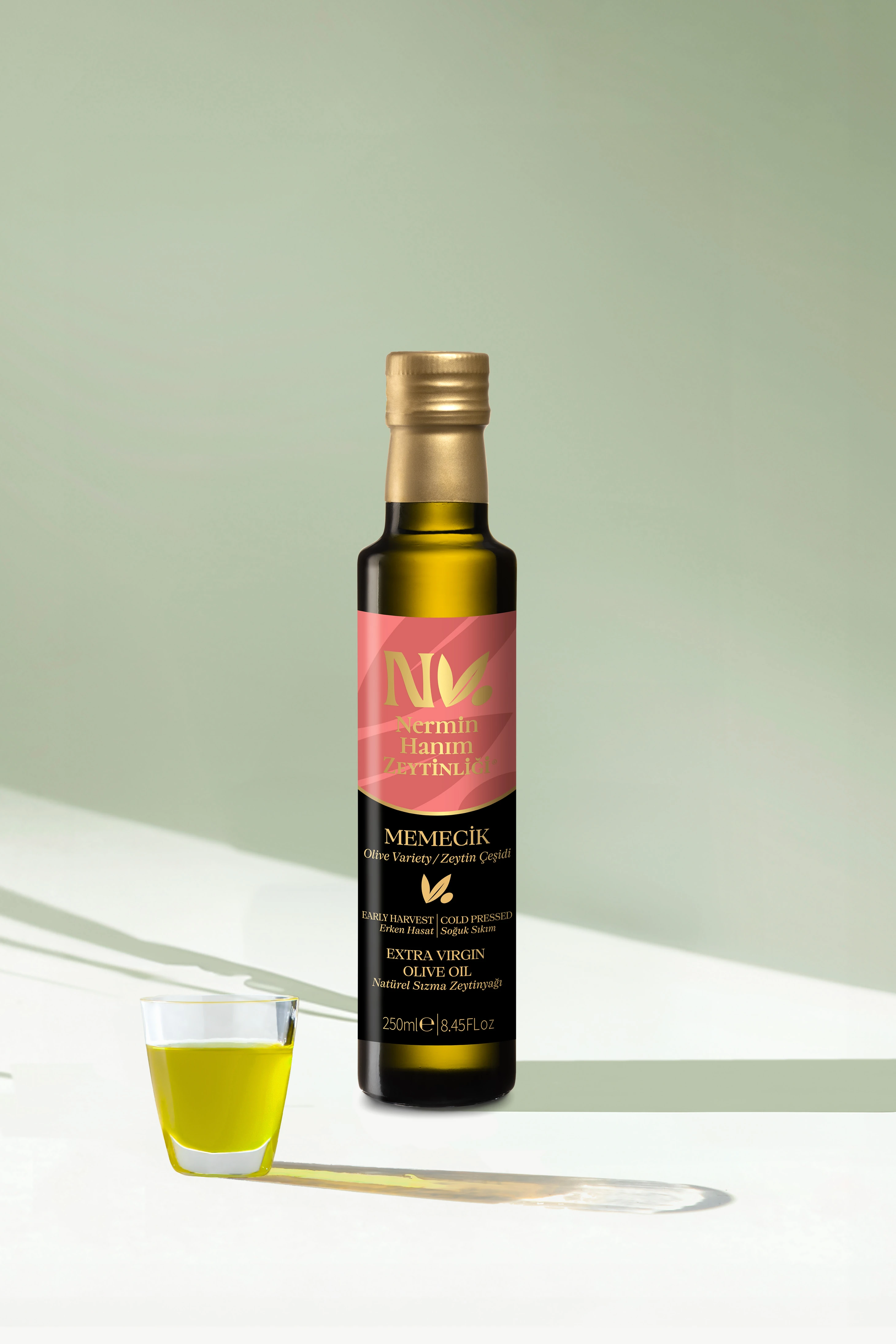 Memecik - Erken Hasat Soğuk Sıkım Zeytinyağı (250ml)