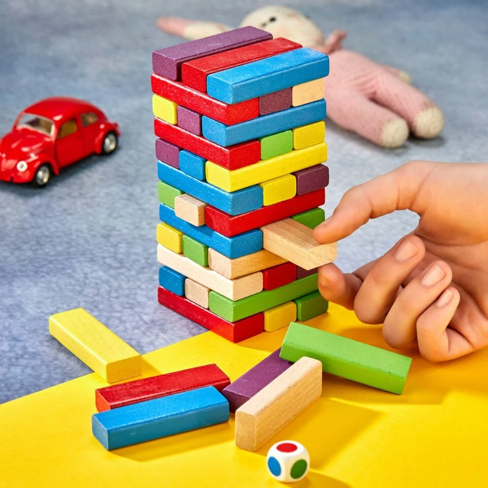 Renkli Tower Süper Denge Oyunu