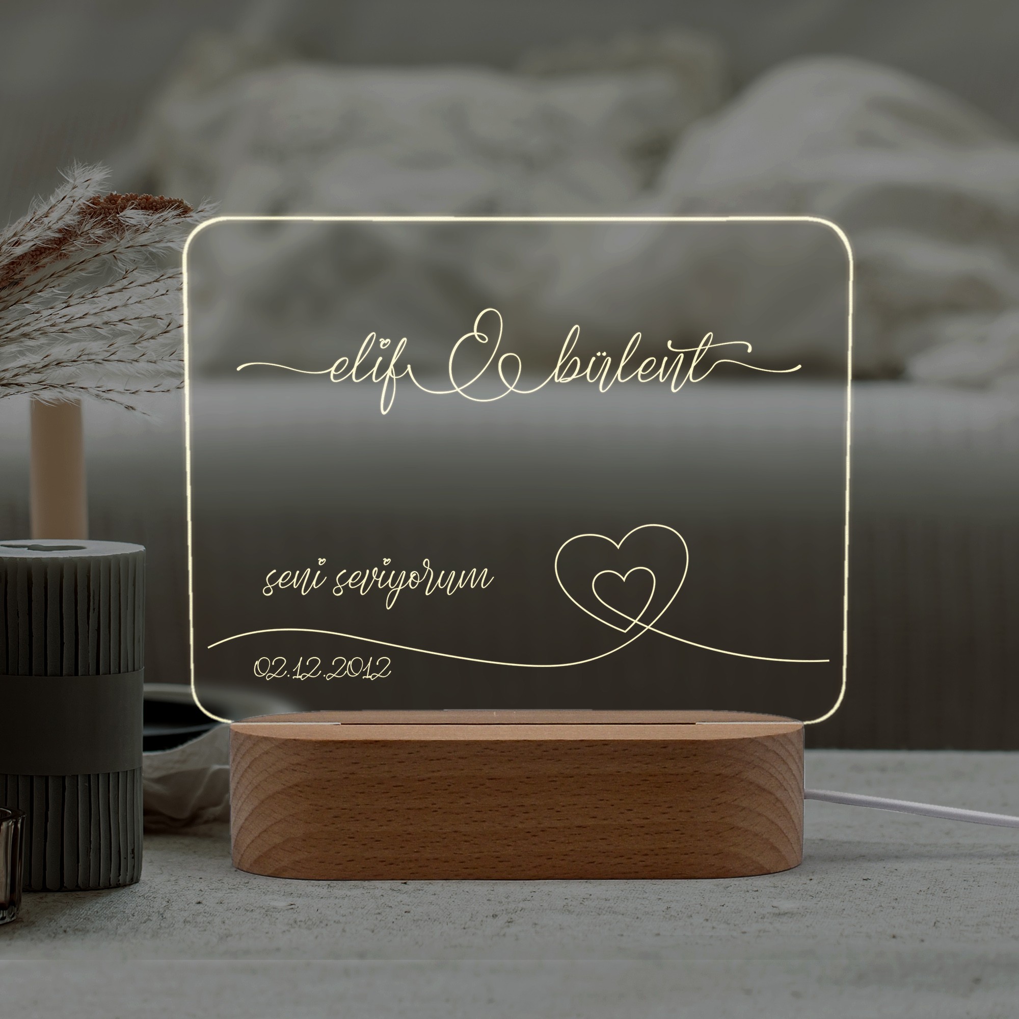Çiftler için Kalp Motifli Kişiye Özel Ledli Gece Lambası
