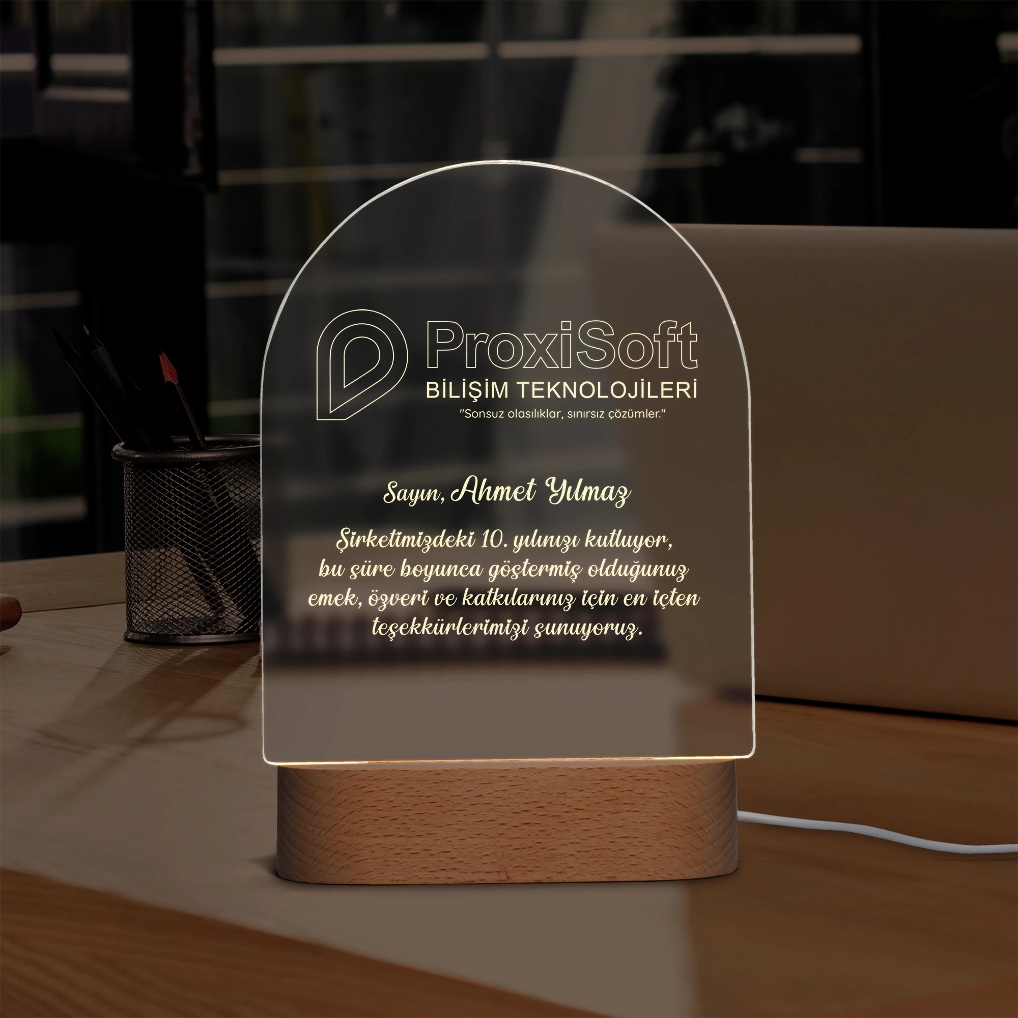  Kurumsal Kişiselleştirilebilir Hediyelik Led Pleksi