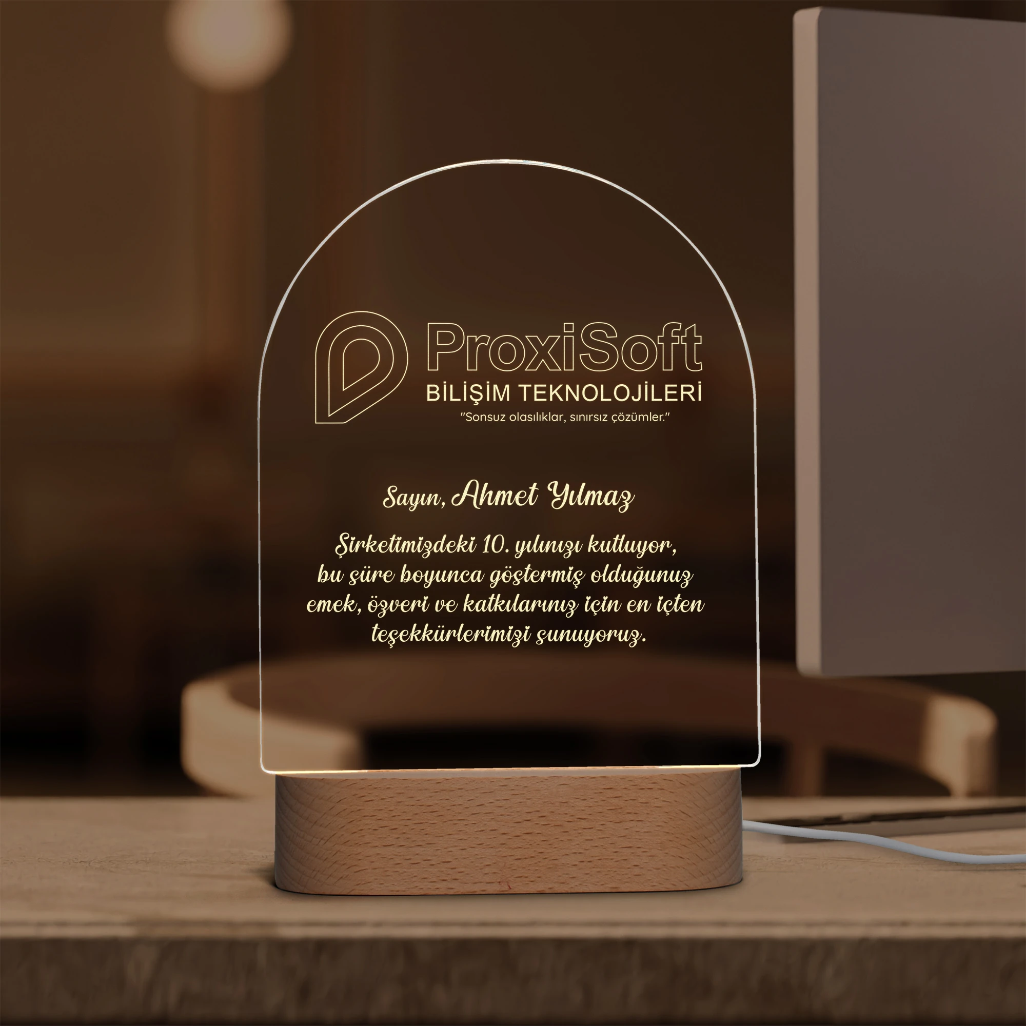  Kurumsal Kişiselleştirilebilir Hediyelik Led Pleksi