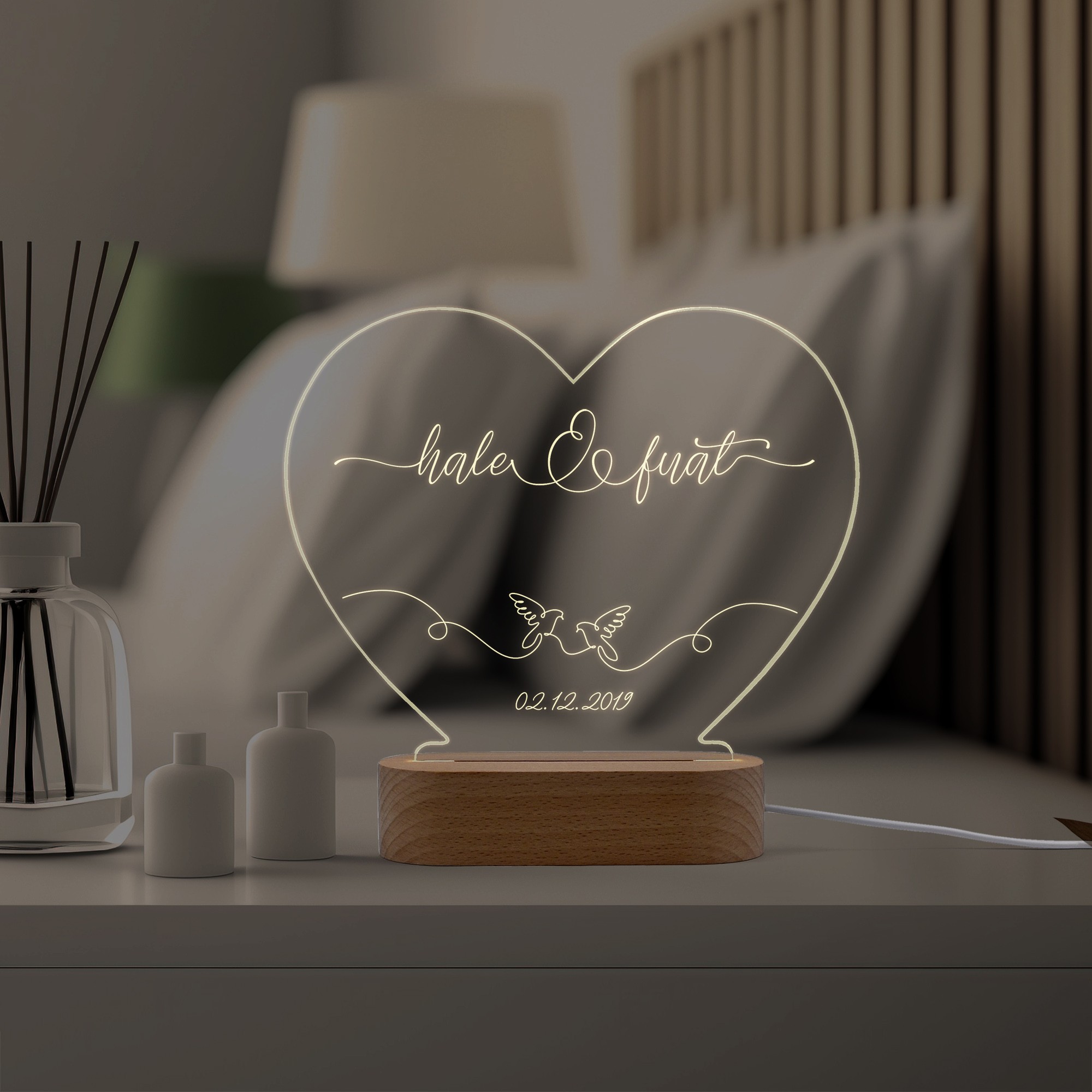 Çiftler için Çifte Güvercin Motifli Kişiye Özel Ledli Gece Lambası