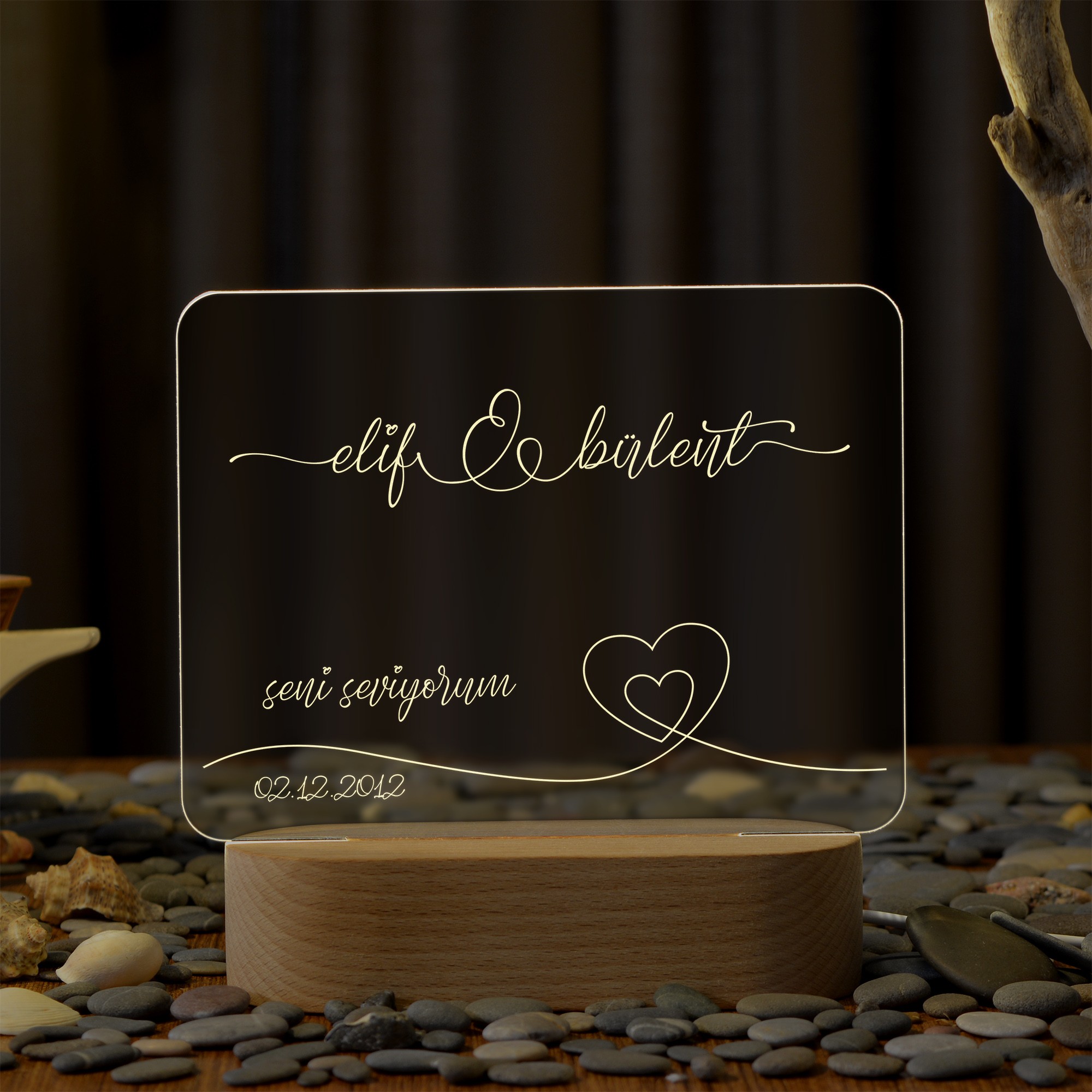 Çiftler için Kalp Motifli Kişiye Özel Ledli Gece Lambası
