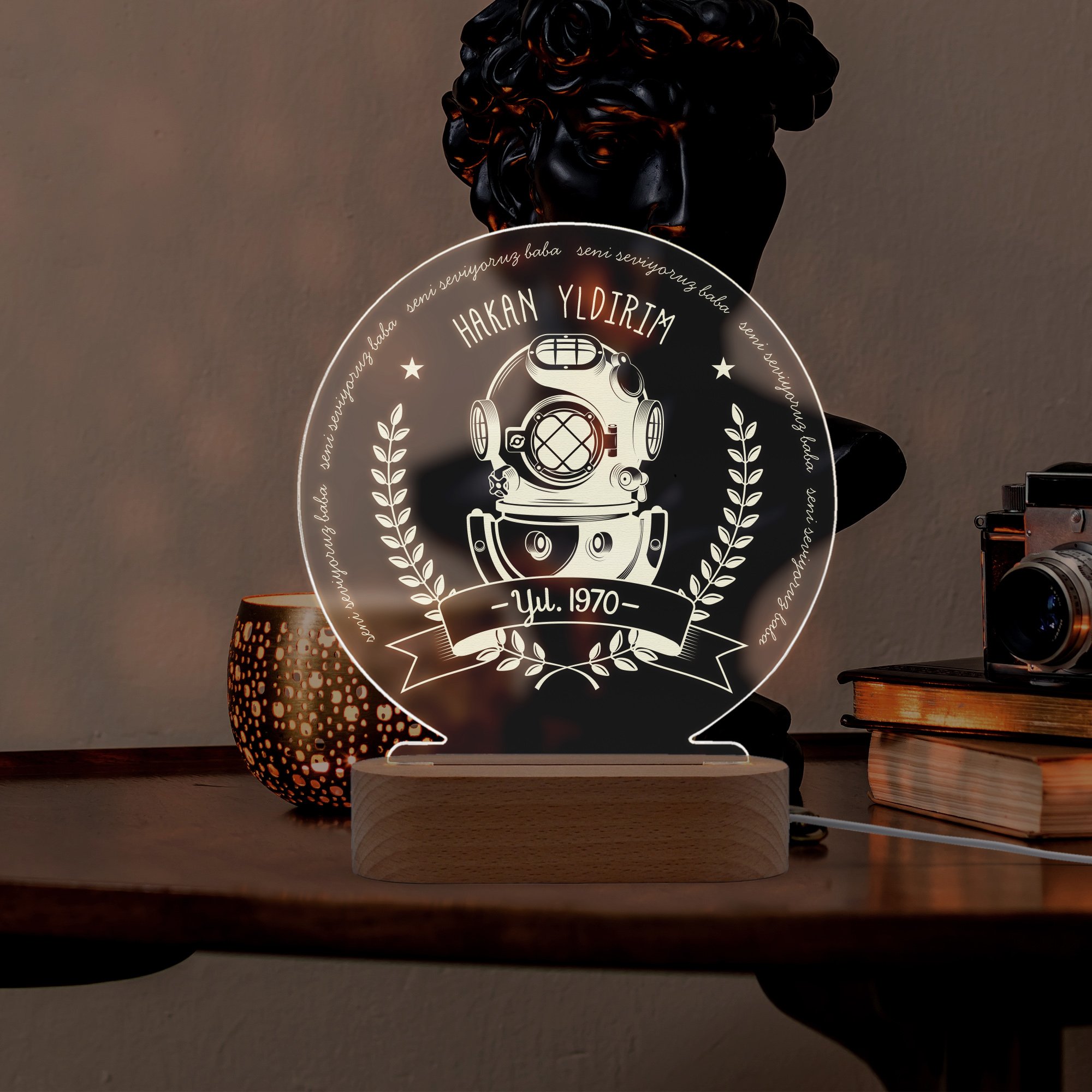 Denizcilik, Retro Dalış Başlığı Motifli Kişiye Özel Led Gece Lambası