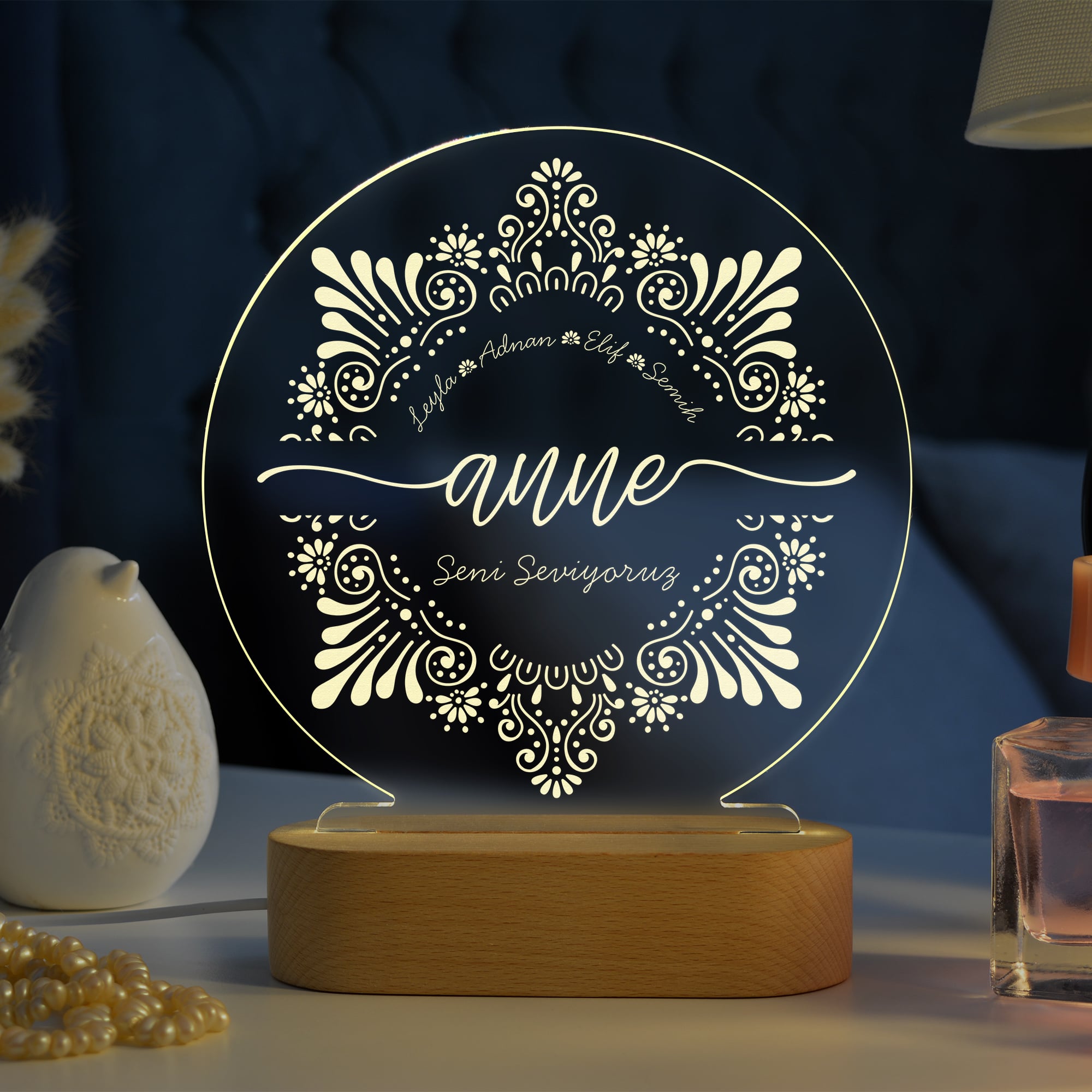 Anneler için Dantel Motifli Kişiye Özel Ledli Gece Lambası