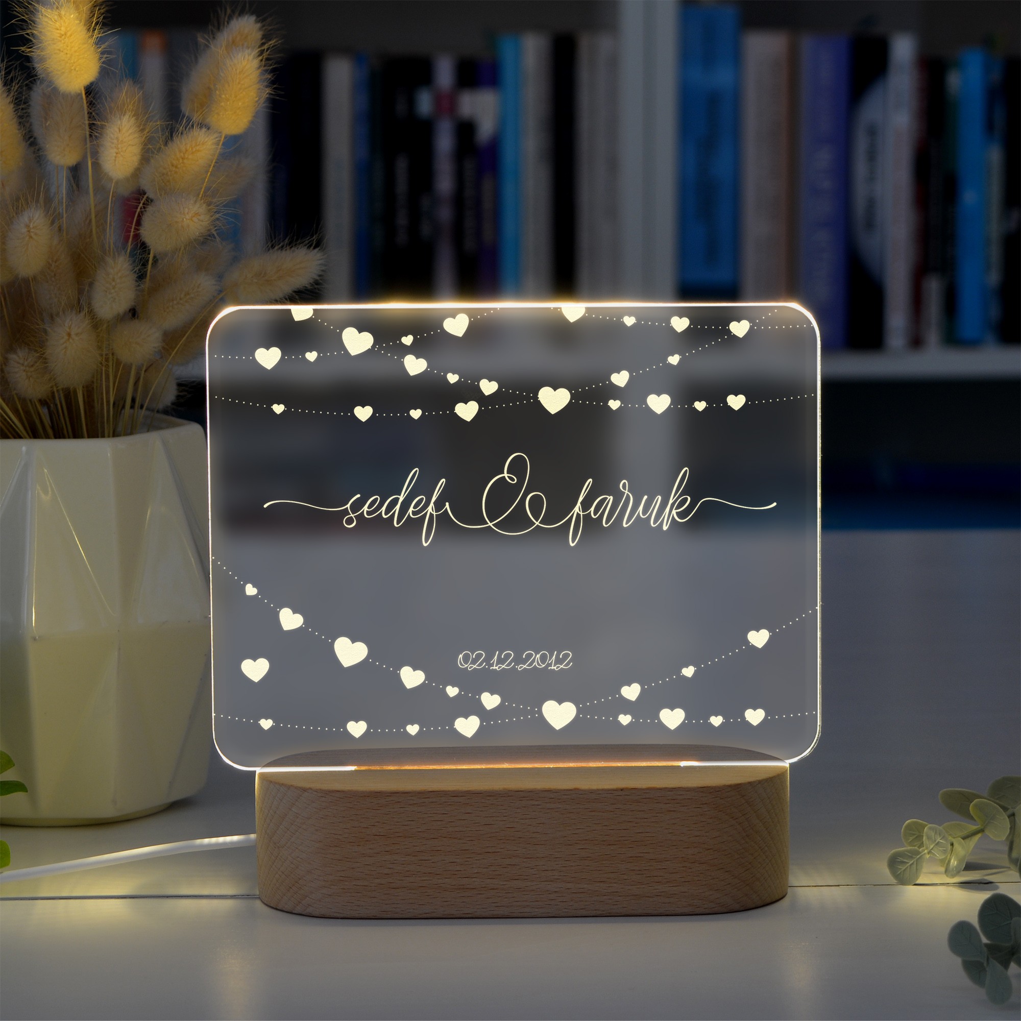 Çiftler için Minik Kalp Motifli Dörtgen Kişiye Özel Led Gece Lambası