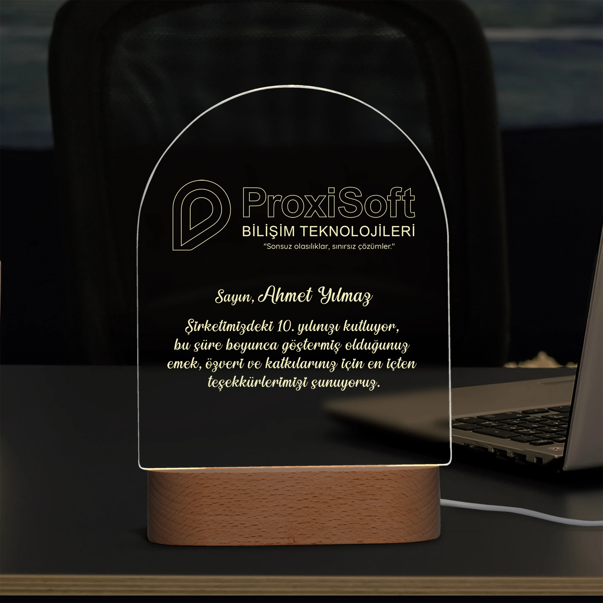  Kurumsal Kişiselleştirilebilir Hediyelik Led Pleksi