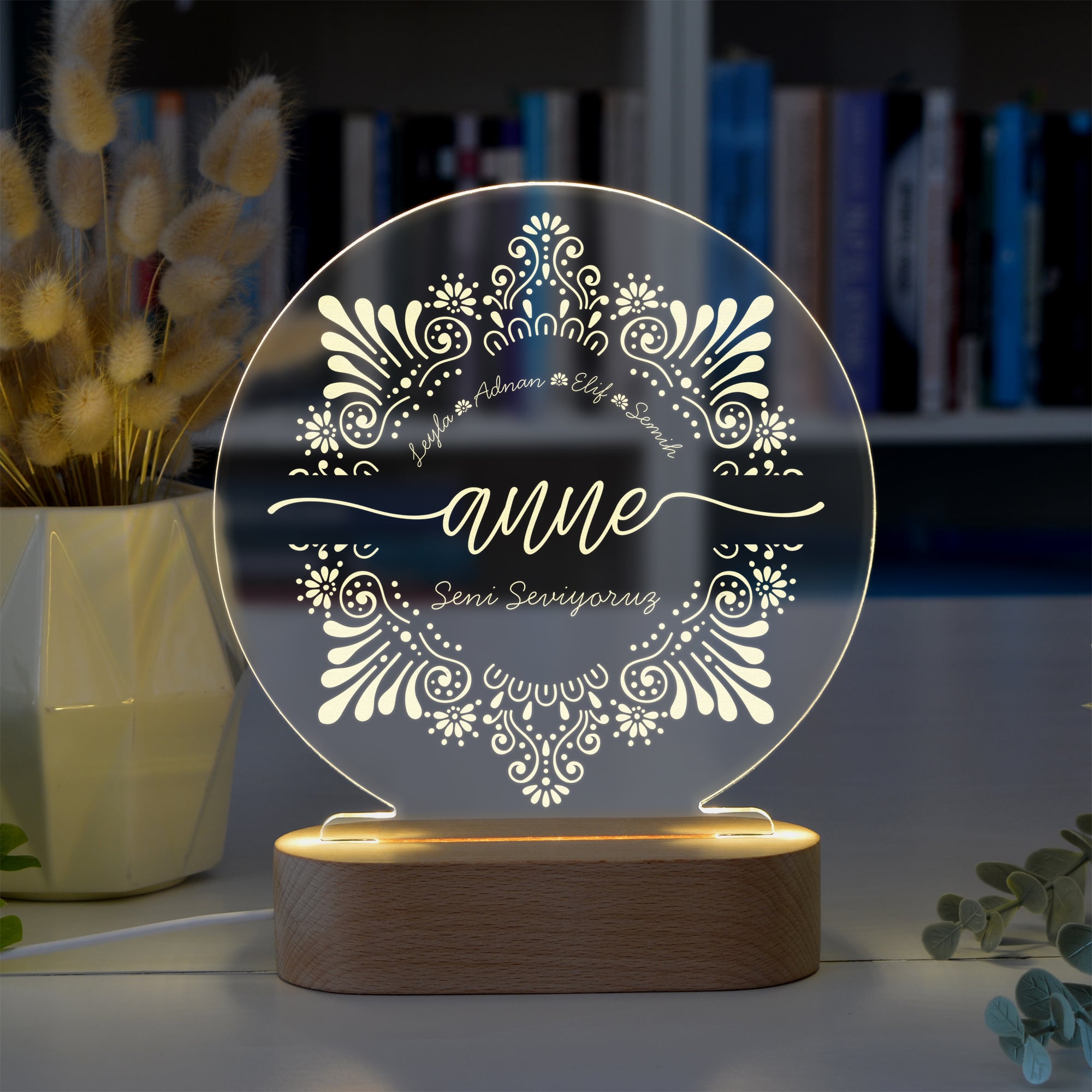 Anneler için Dantel Motifli Kişiye Özel Ledli Gece Lambası