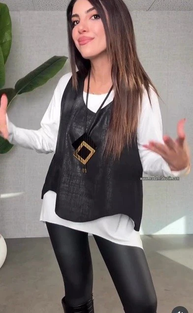 Kadın Siyah Deri Yelekli Kolye Dahil üçlü Takım