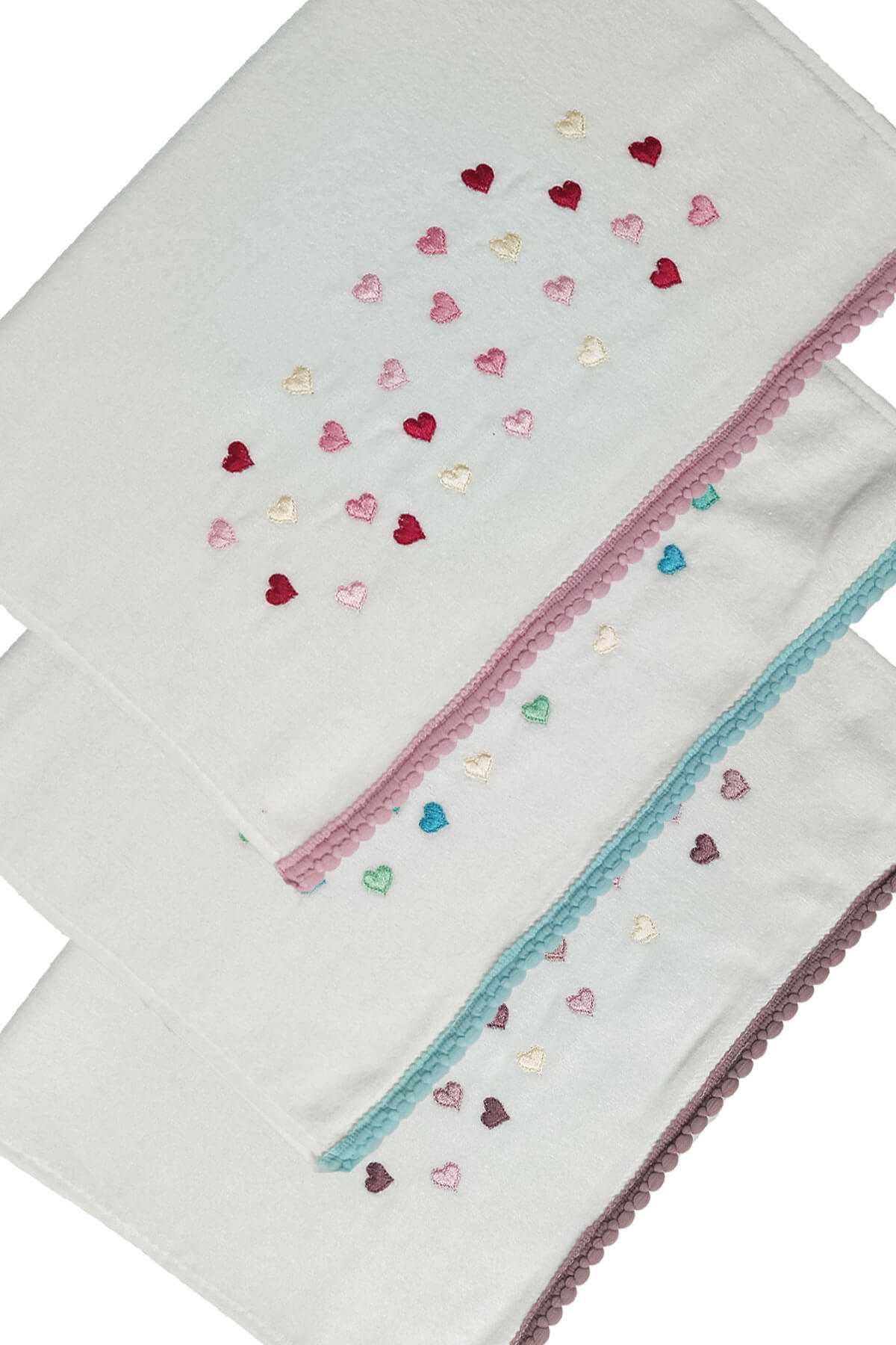 3 Lü Renkli Kalpli Su Taşı Kenar İşlemeli Havlu Seti 50X90 Cm