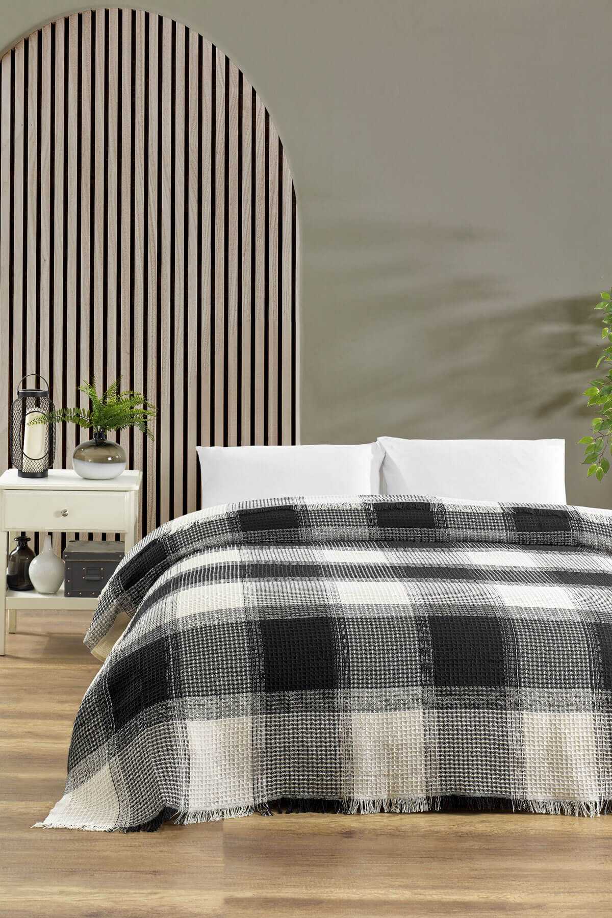 Çift Kişilik Yatak Pikesi Ekose Siyah 200 x 230 Cm