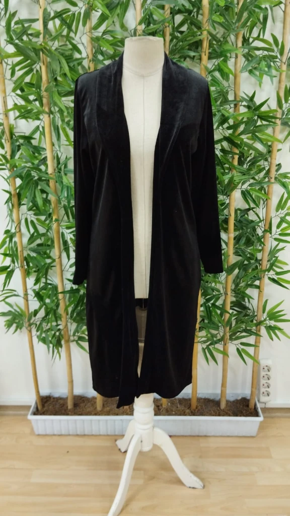 Kadın Uzun Kollu önü Açık Kolları Uzun Midi Ceket