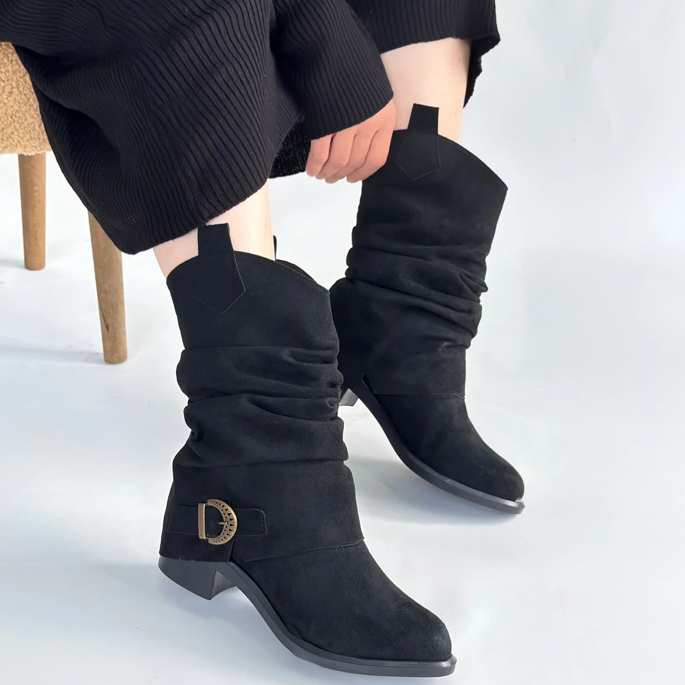 Canty Siyah Süet Körüklü Topuklu Çizme