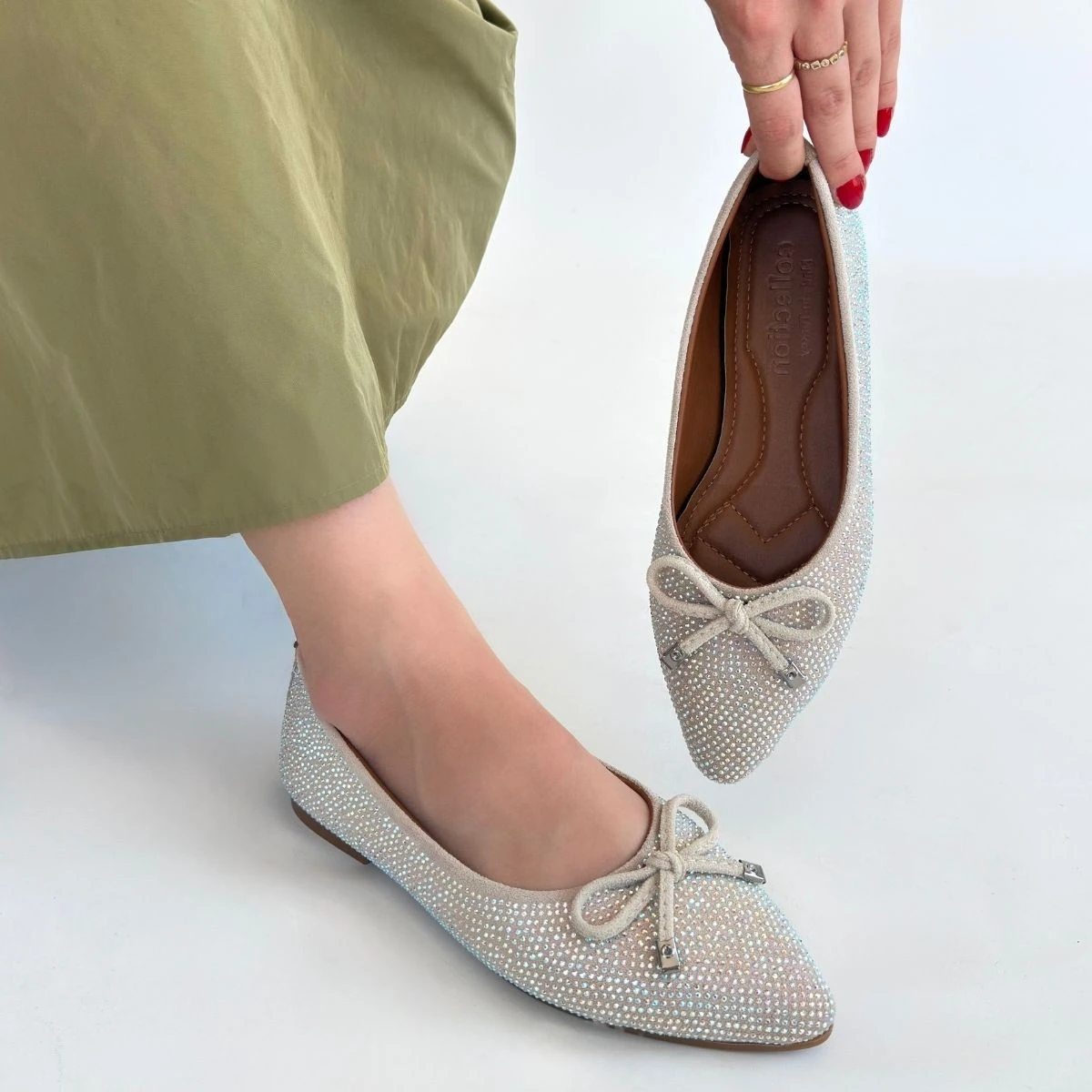 Sarra Bej Saten İşlemeli Babet Ayakkabı