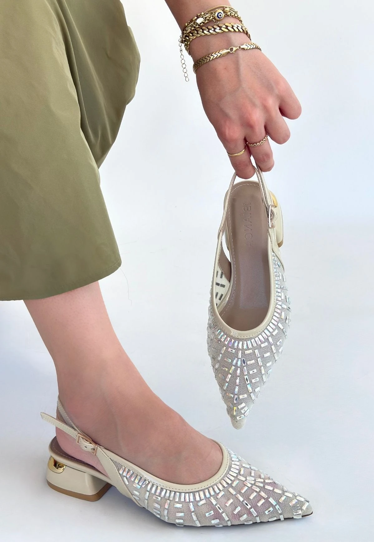 Piyar Bej Taşlı Topuklu Ayakkabı