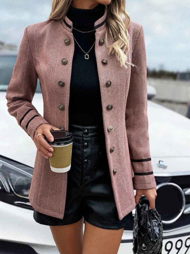 Kadın Uzun Kollu Hakim Yaka Düğme Detaylı Mini Dokuma Ceket