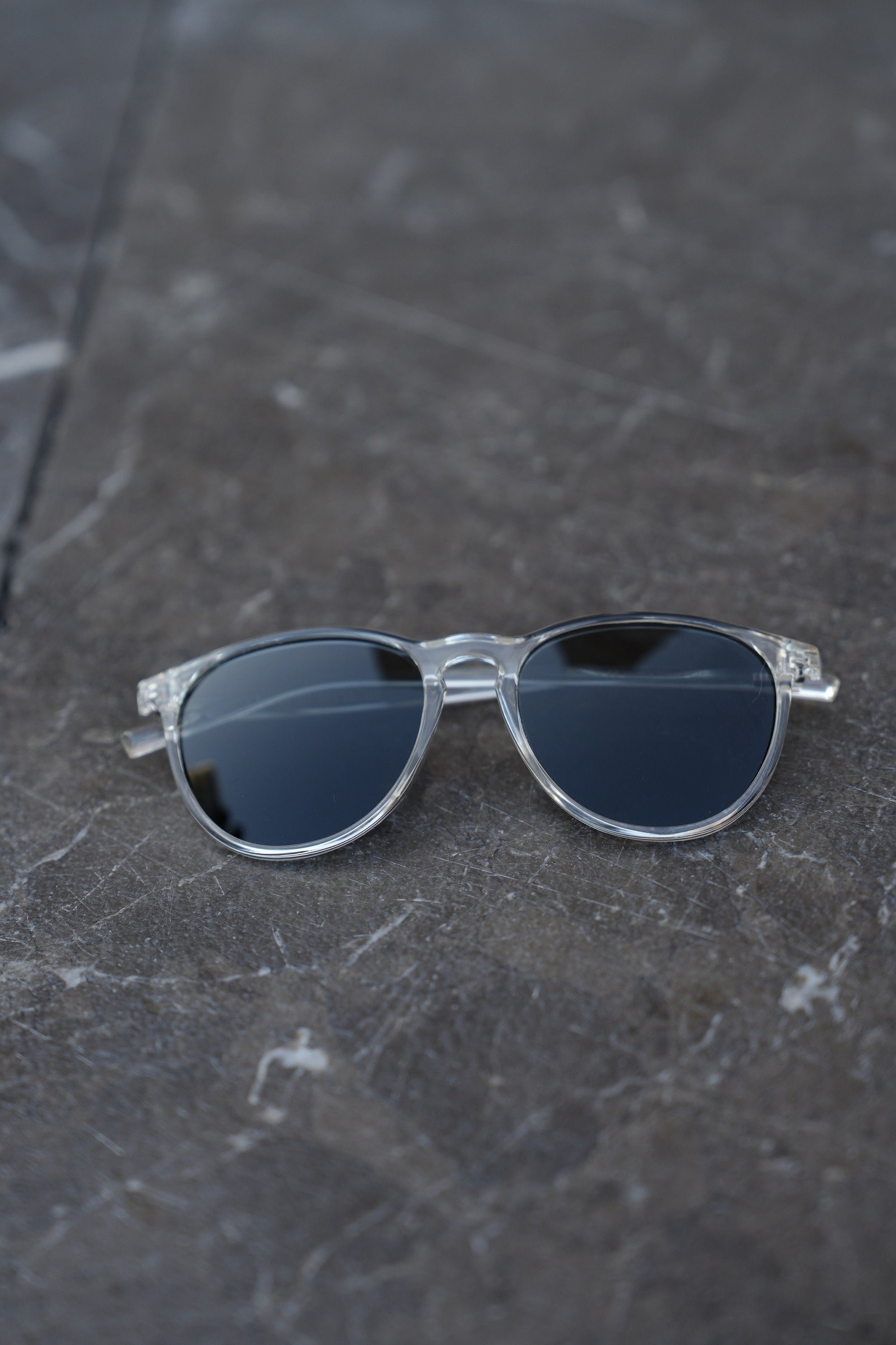 Retro transparent large frame sunglasses with black tinted lenses, Oversized men sunglasses, Round super dark sunglasses Thesezaraccesories