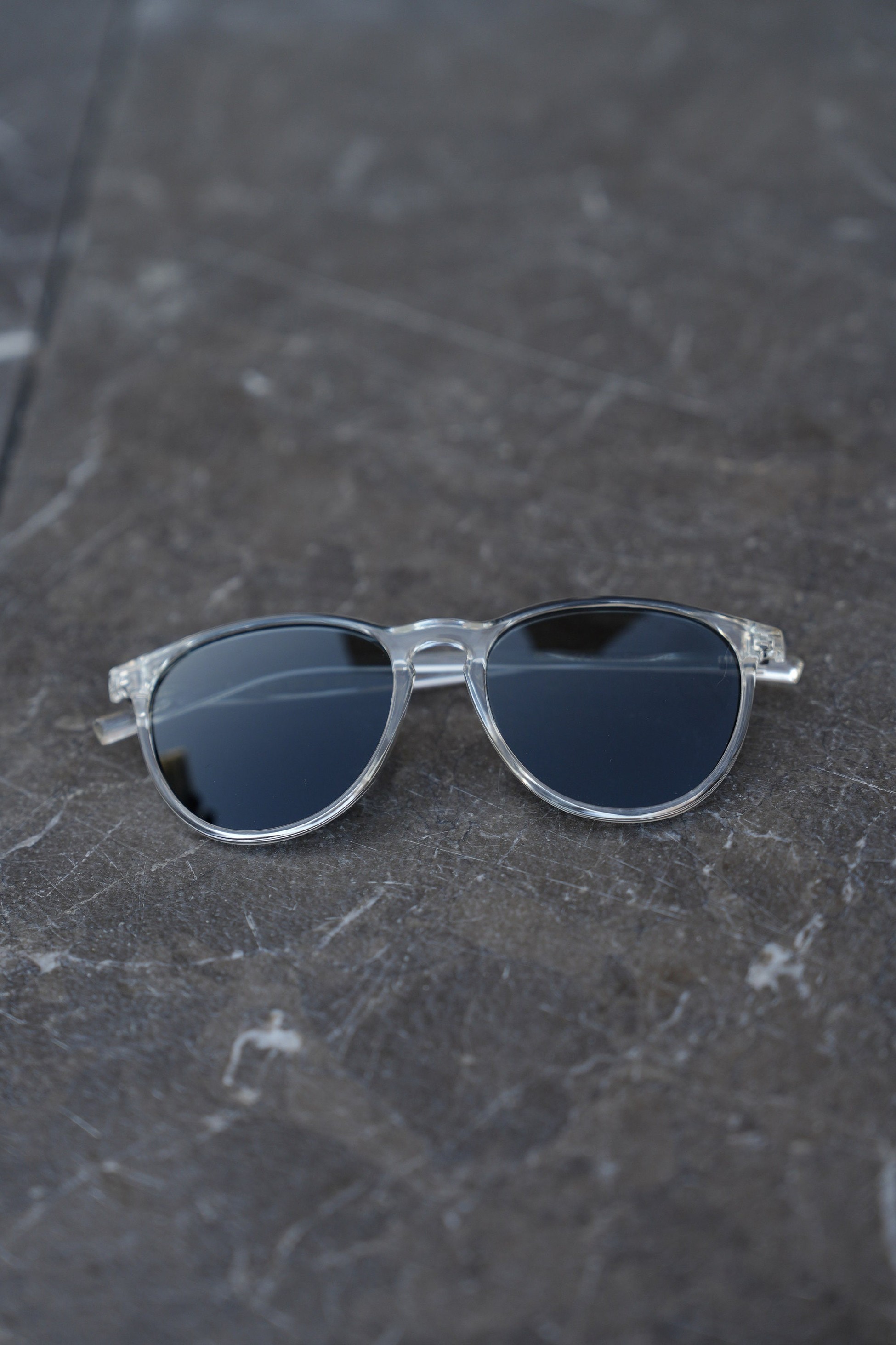 Retro transparent large frame sunglasses with black tinted lenses, Oversized men sunglasses, Round super dark sunglasses Thesezaraccesories