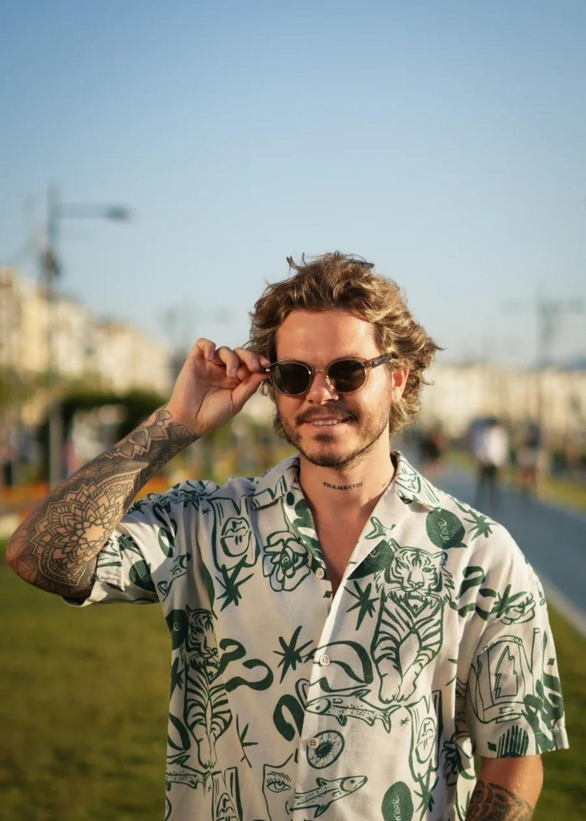 Two color sunglasses with transparent and black bone retro Clear Frame sunglasses men,Transparent Sunglasses UV Protection,Acetate glasses