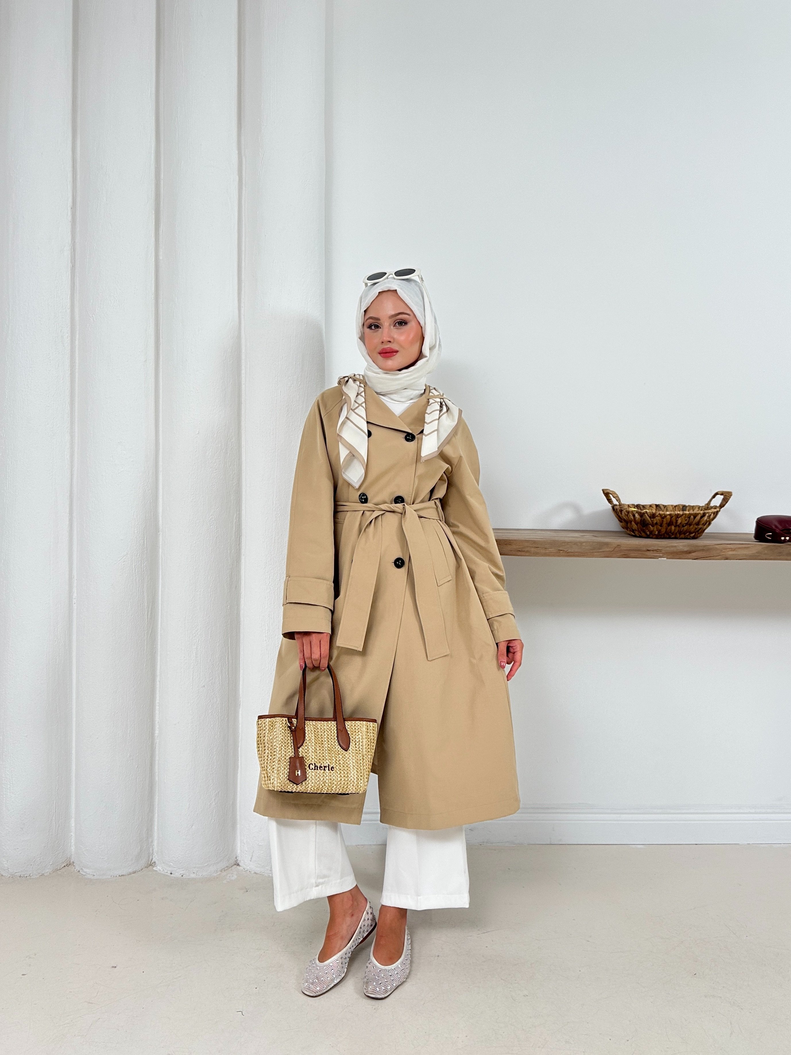 Ameda Fularlı Trench - Bej