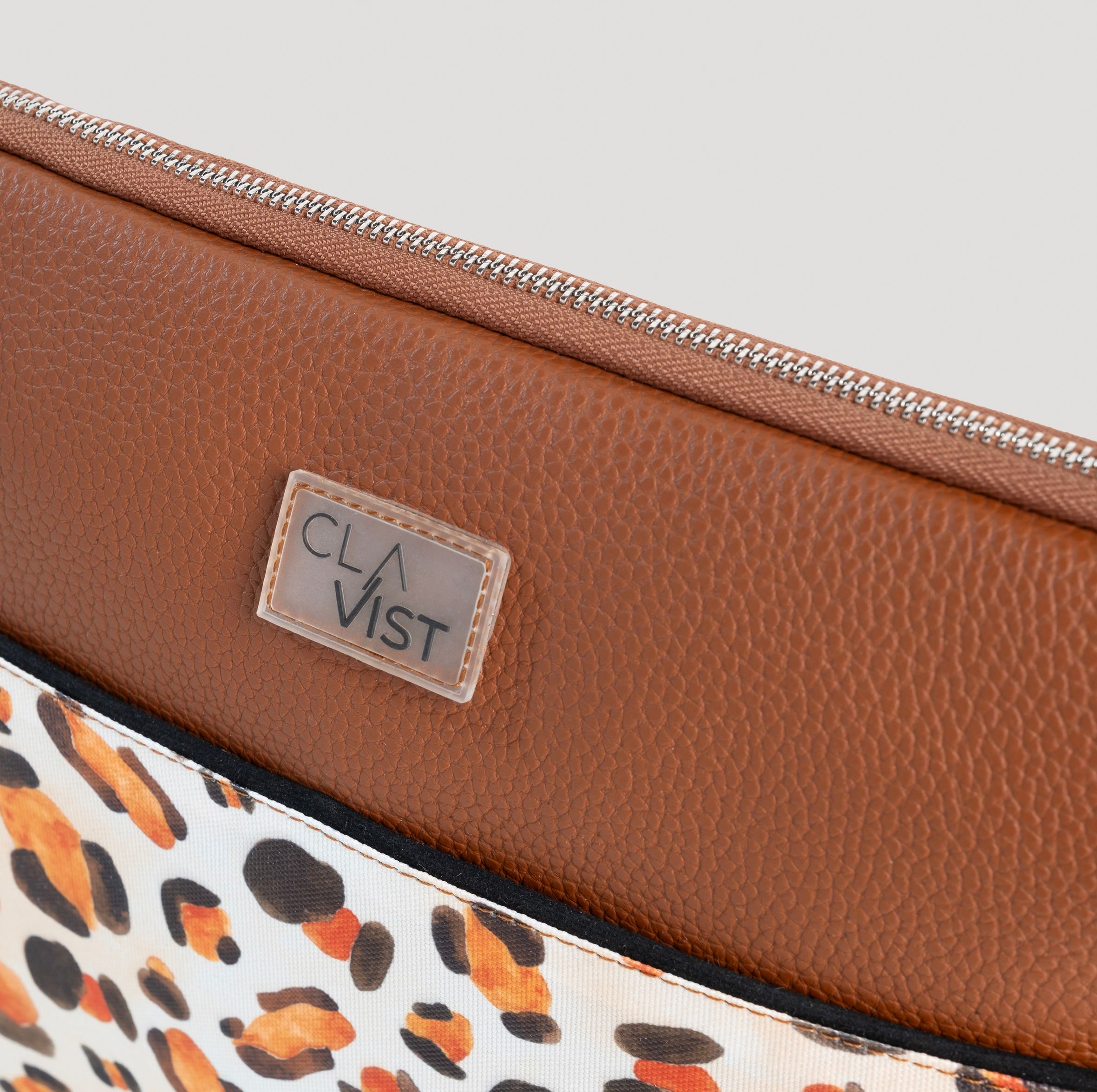 Leopar Desenli Laptop & Macbook & Ipad Kılıfı 
