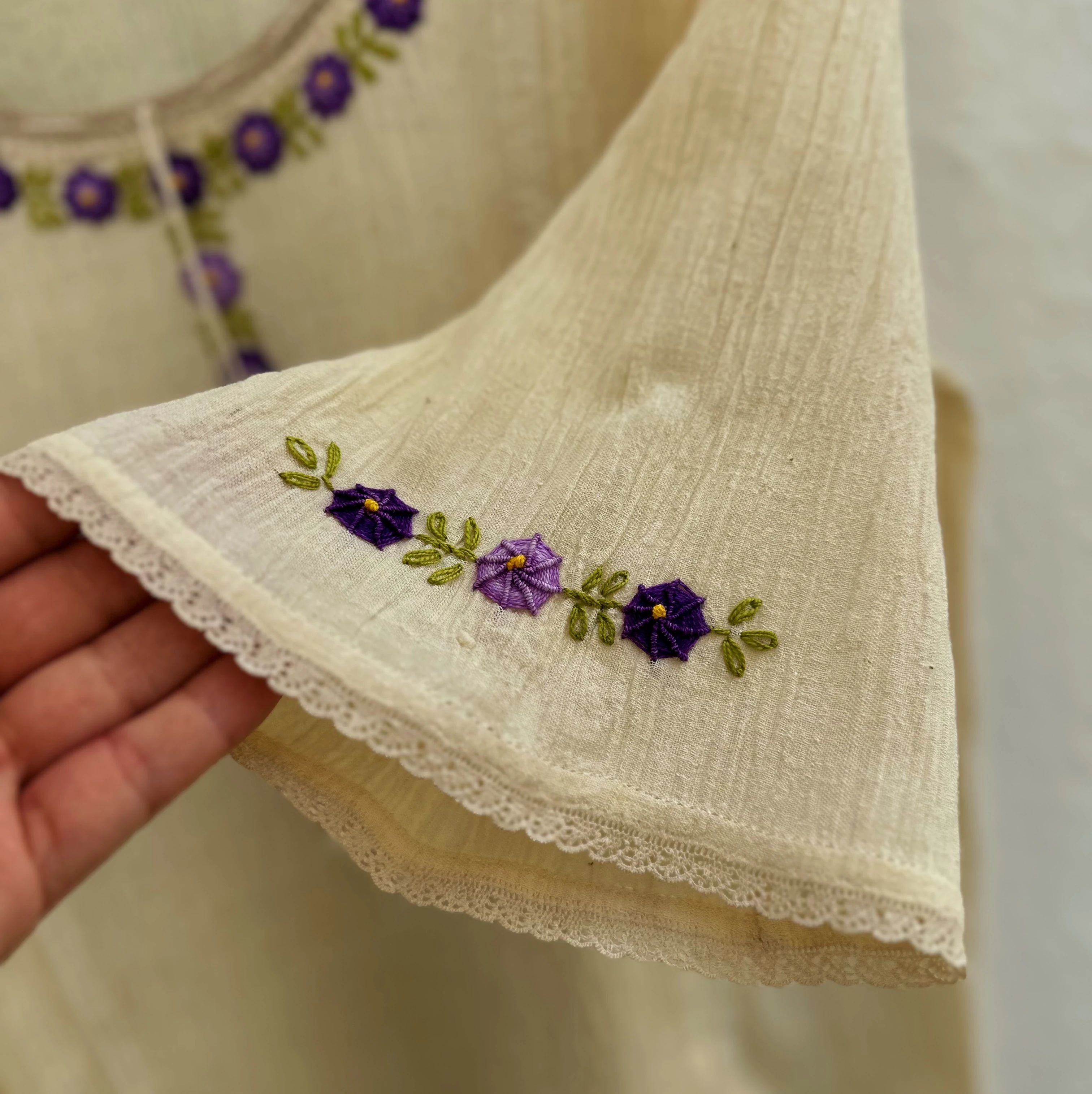 Mor Çiçekli Göynek (40-42 Beden)