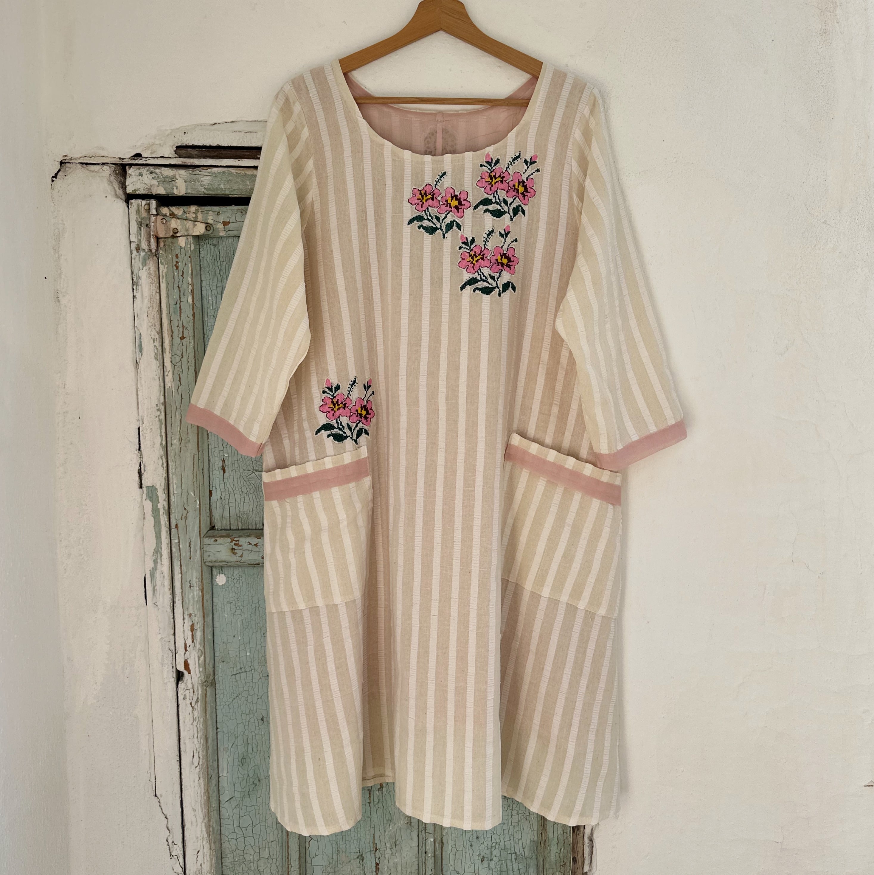 Pembe Güller Elbise (42-44 Beden)