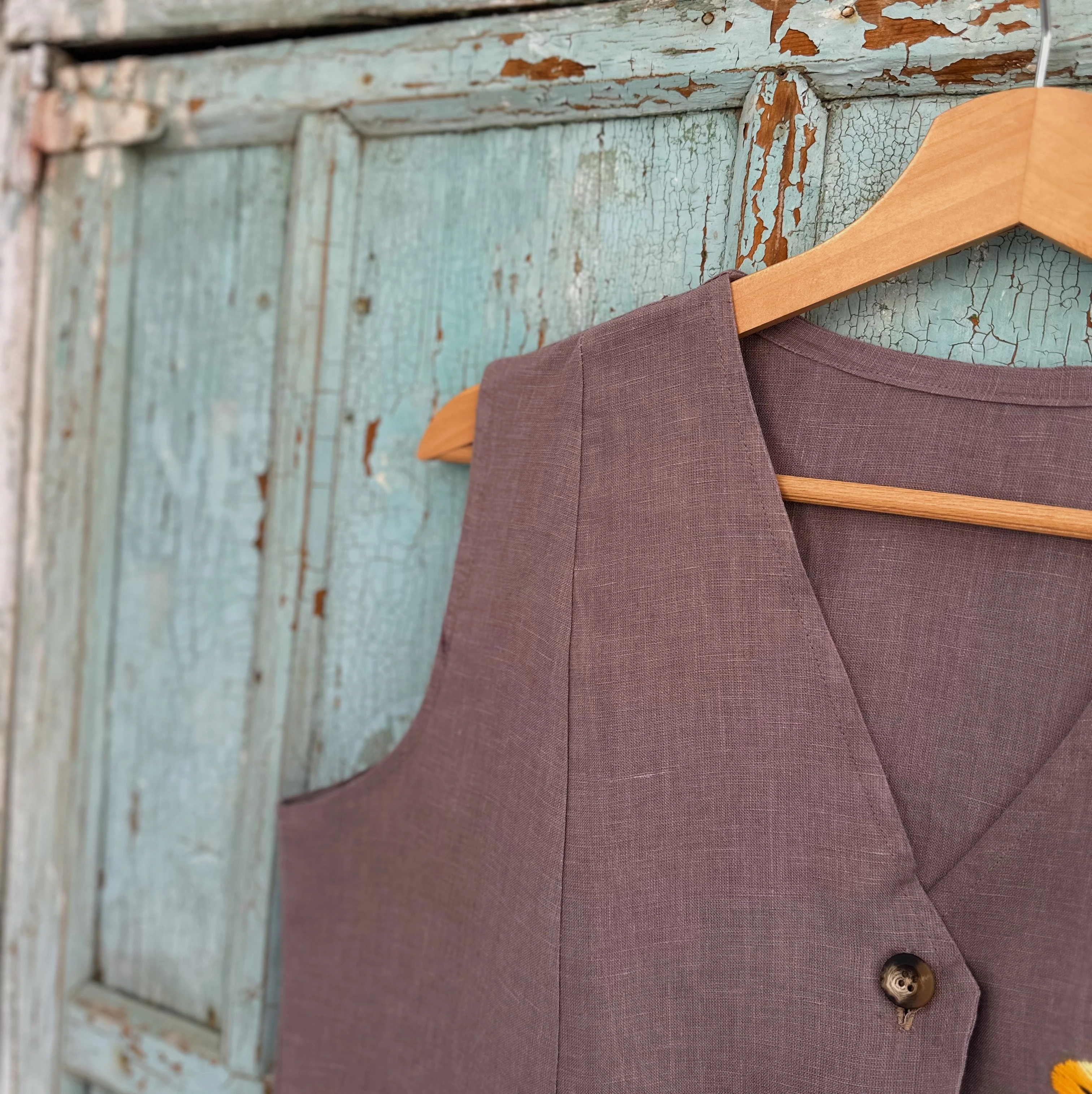 Menekşe El Nakışlı İpek Keten Yelek (40-42 Beden)