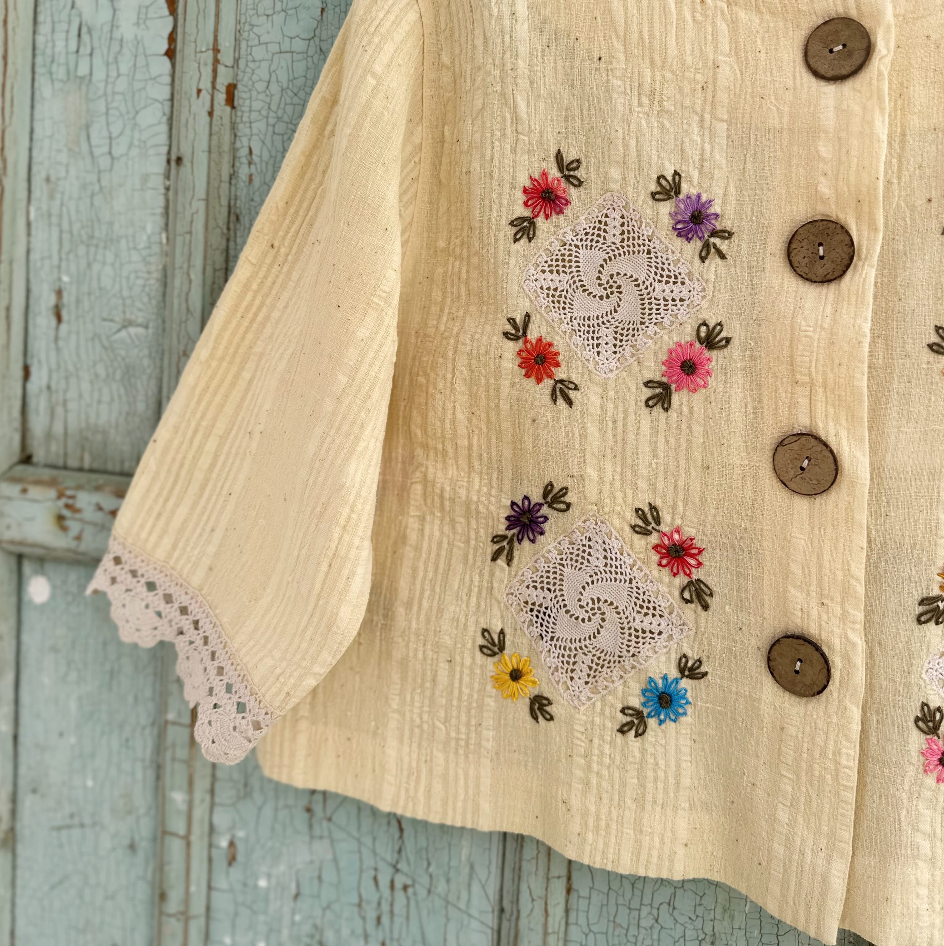 Çiçek İşlemeli Dokuma Crop Ceket (36-38 Beden)