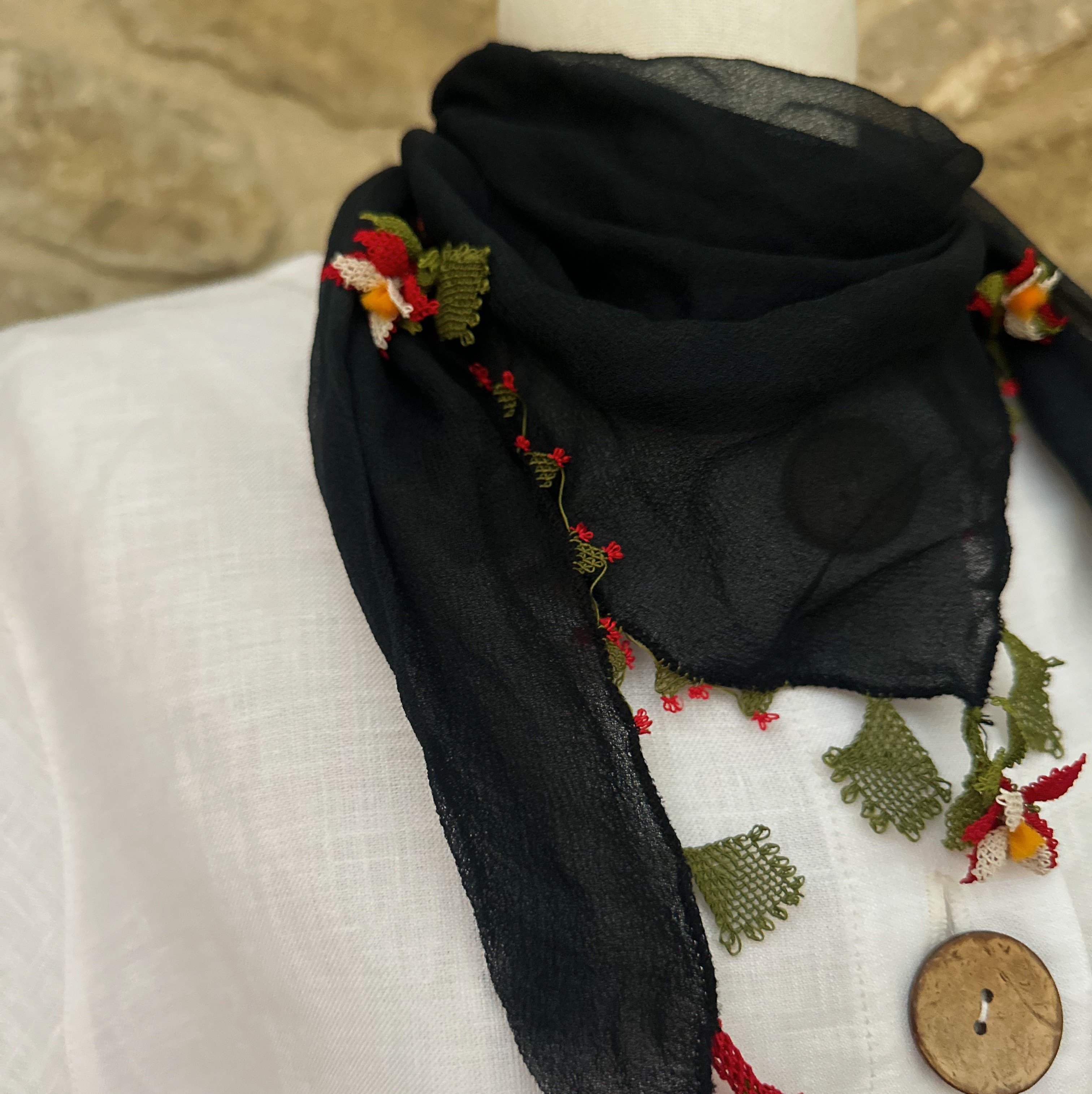 İğne Oyalı İpek Fular - Siyah