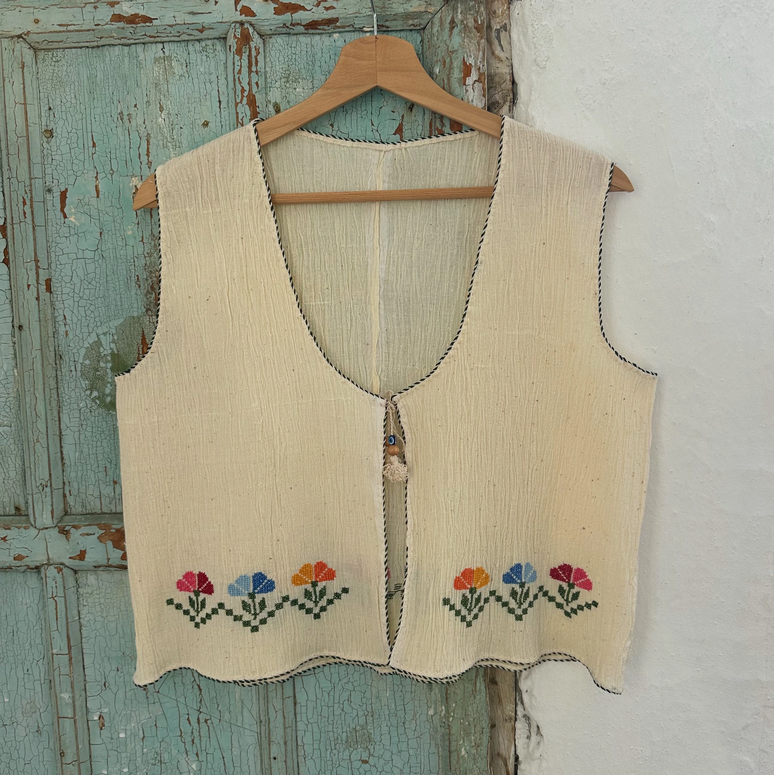 Lotus El Nakışlı Dokuma Yelek (38 Beden)