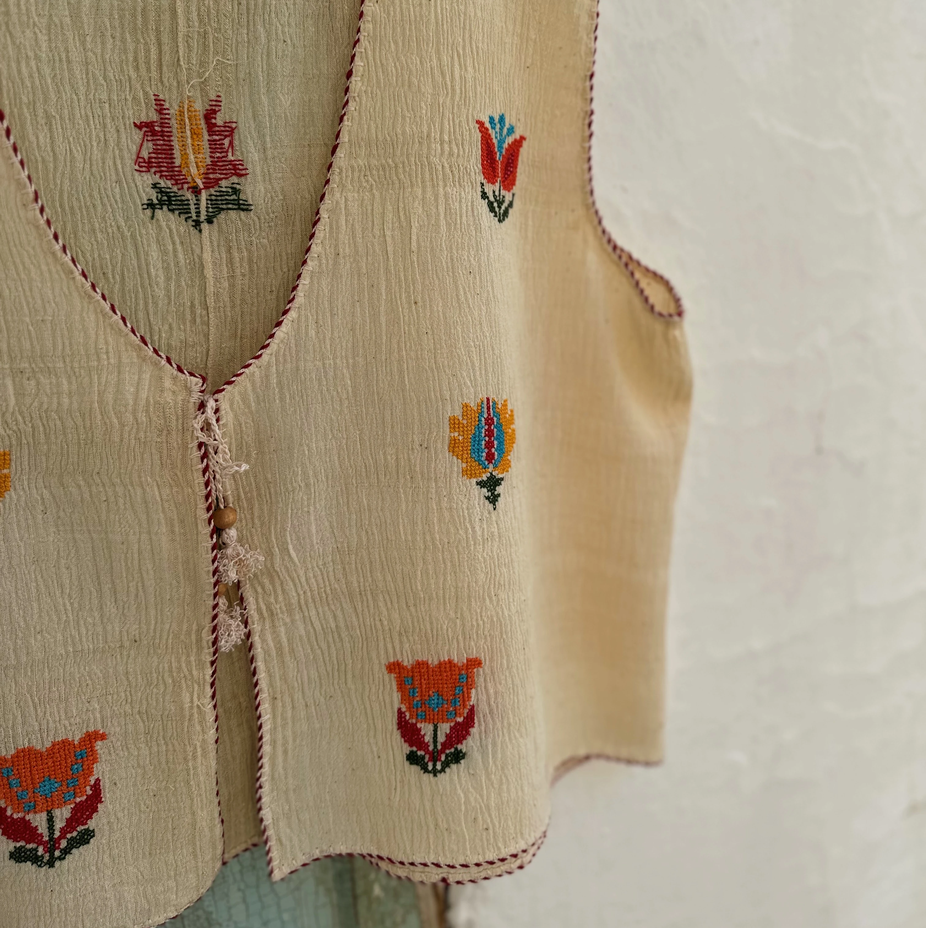 Serpme Çiçekler El Nakışlı Dokuma Yelek (44-46 Beden)