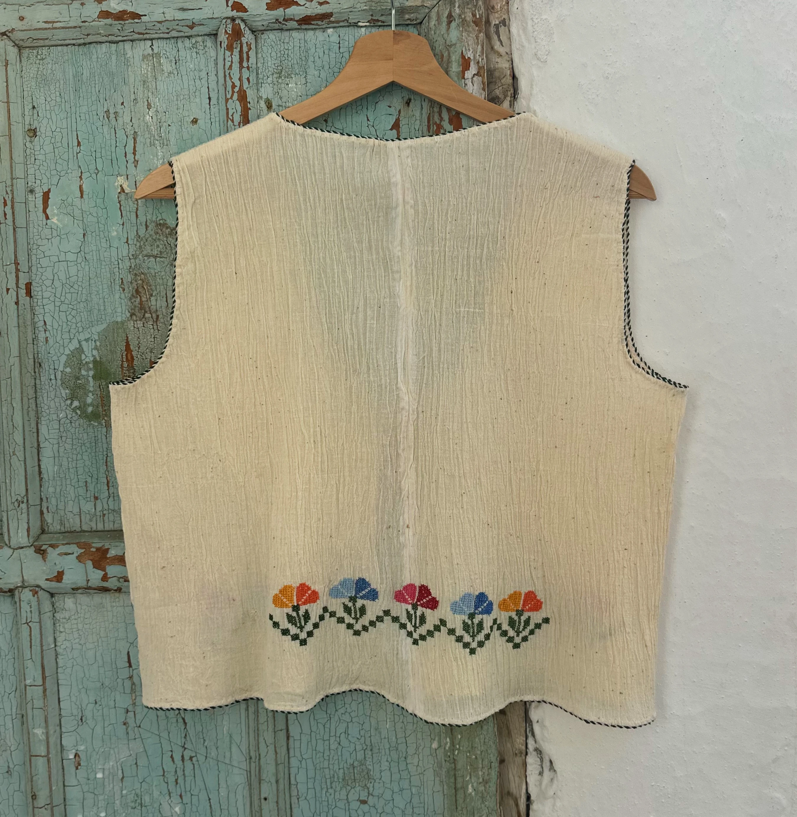 Lotus El Nakışlı Dokuma Yelek (38 Beden)