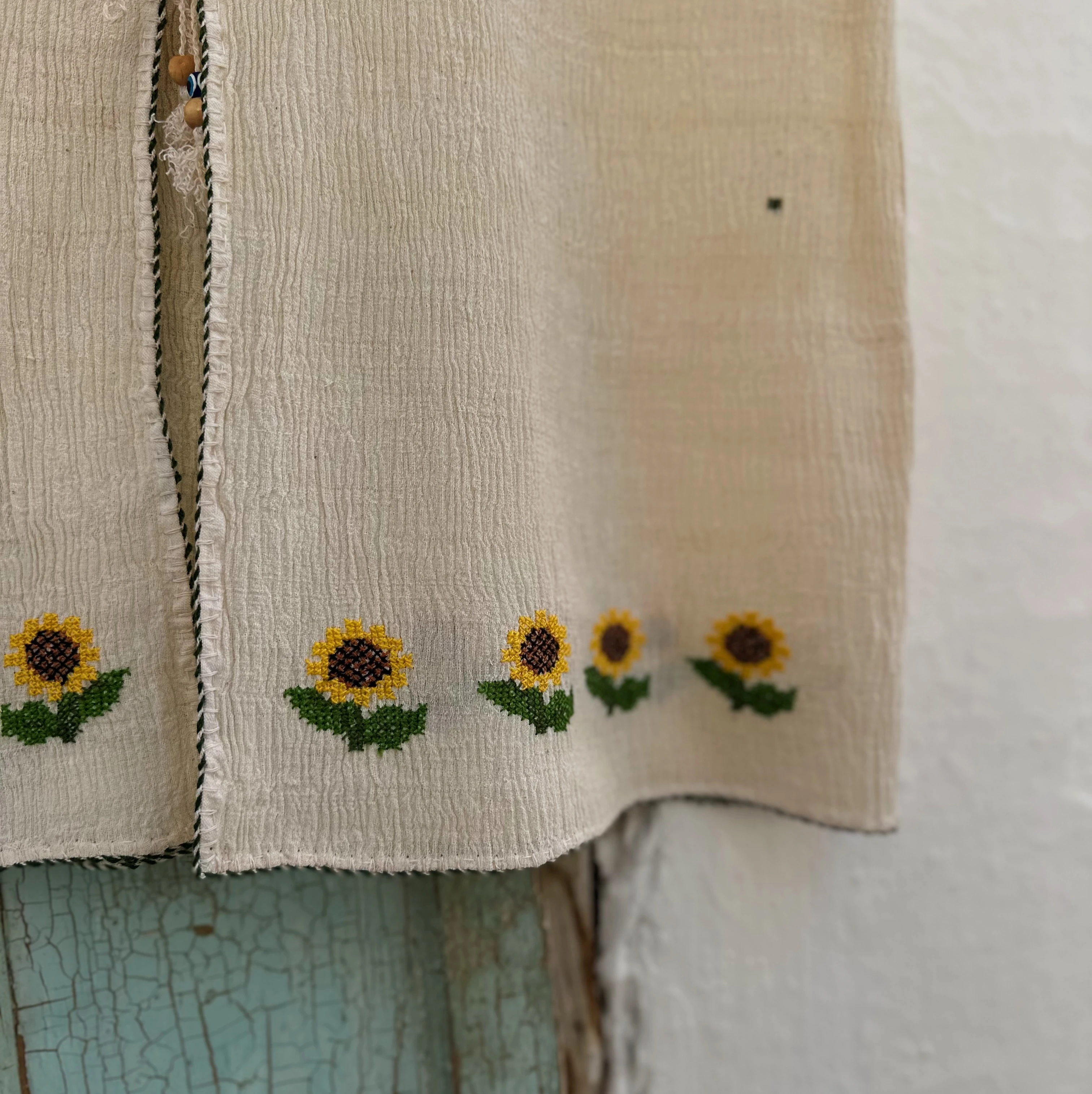 Ayçiçeği El Nakışlı Dokuma Yelek (38 Beden)