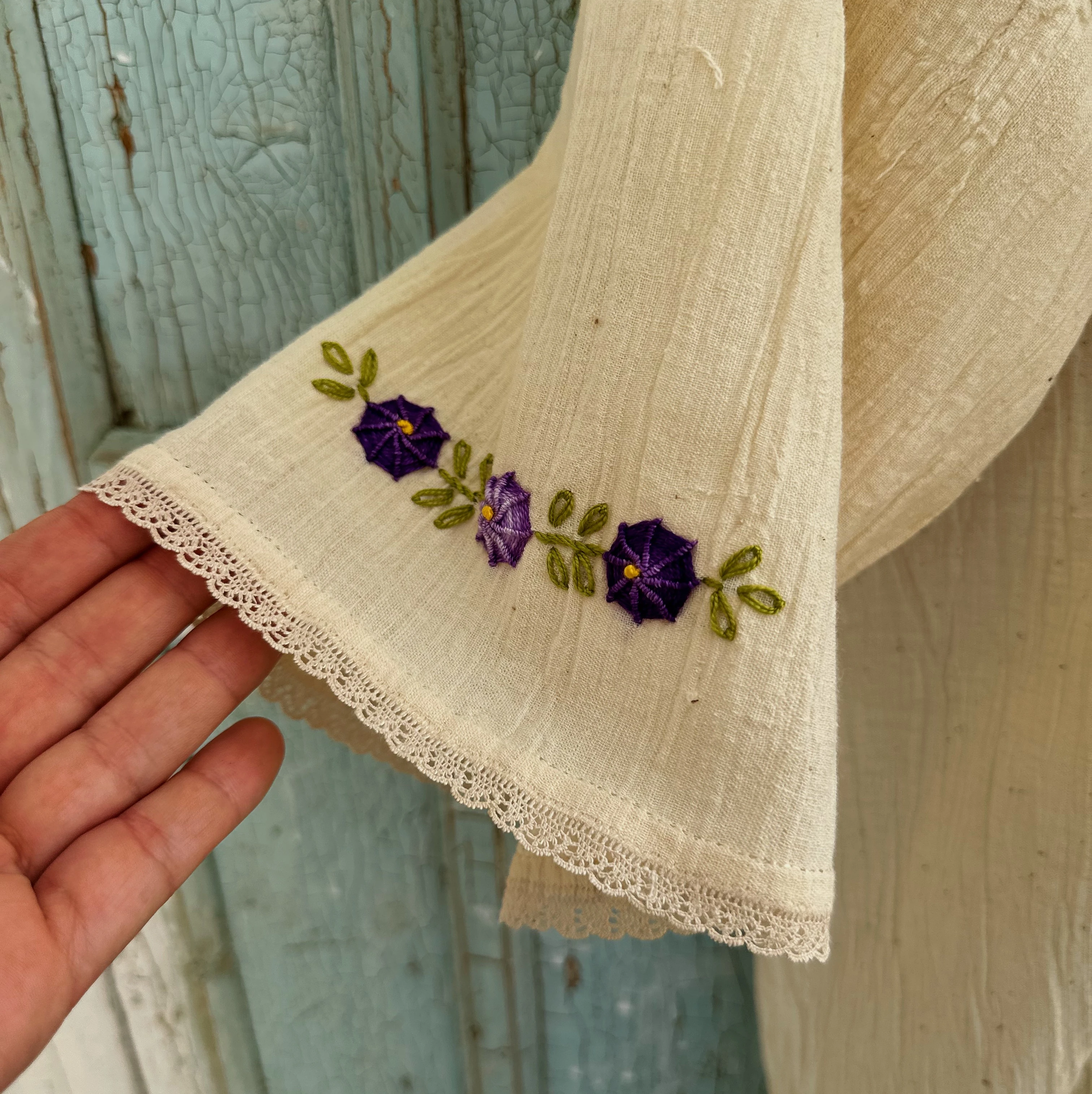 Mor Çiçekli Göynek (40-42 Beden)