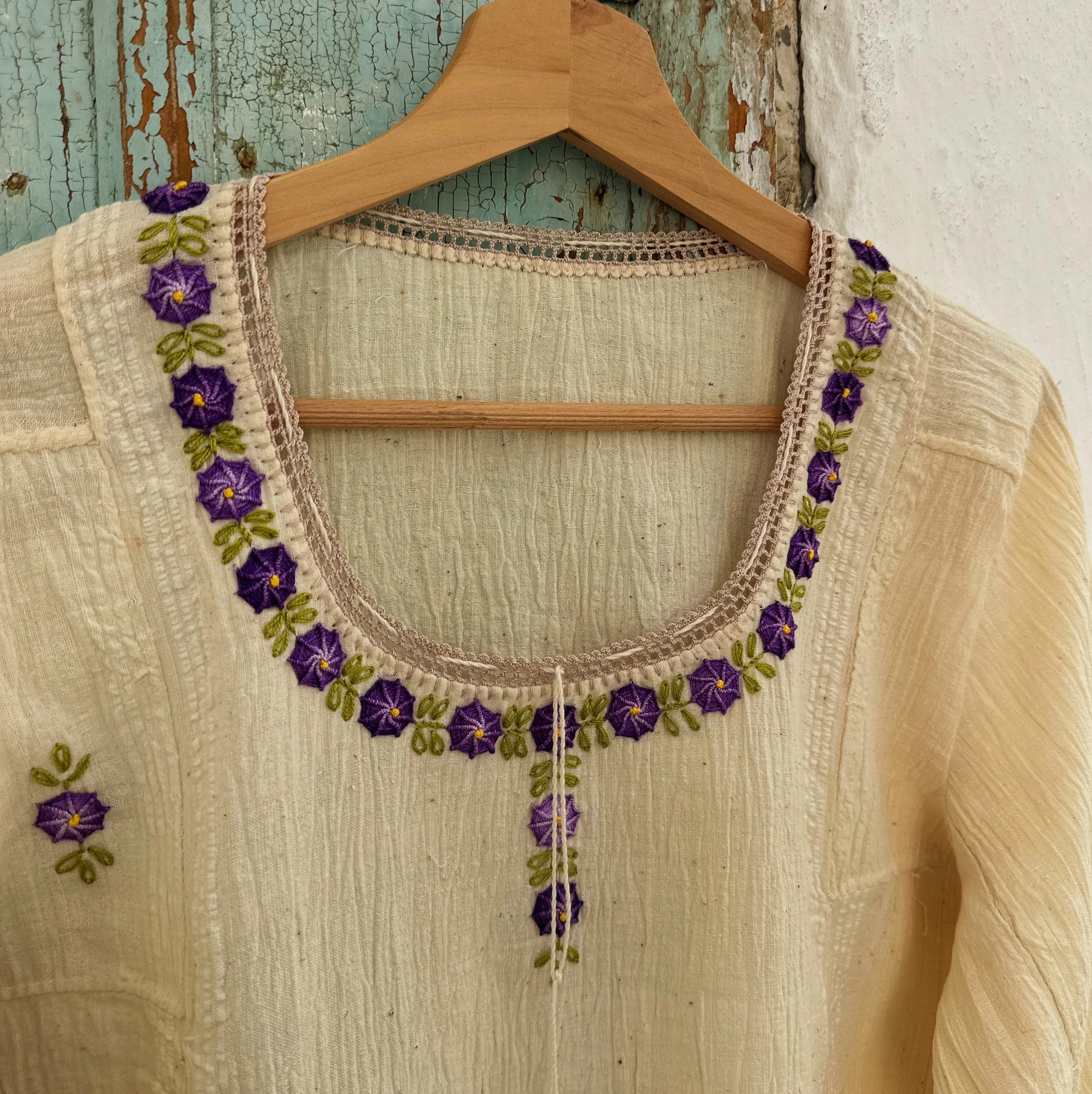 Mor Çiçekli Göynek (40-42 Beden)