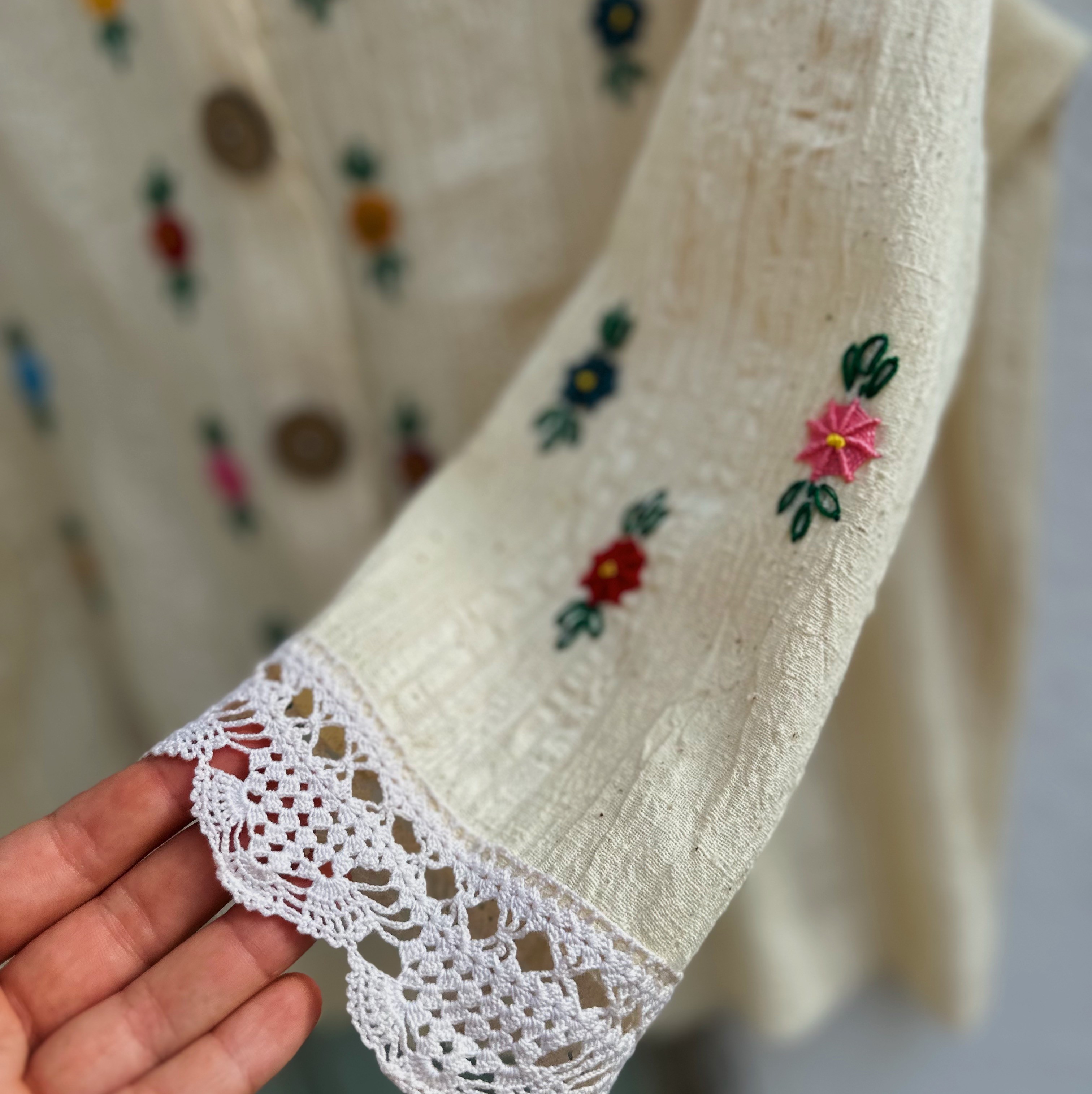 Çiçek İşlemeli Dokuma Ceket (38-40 Beden)