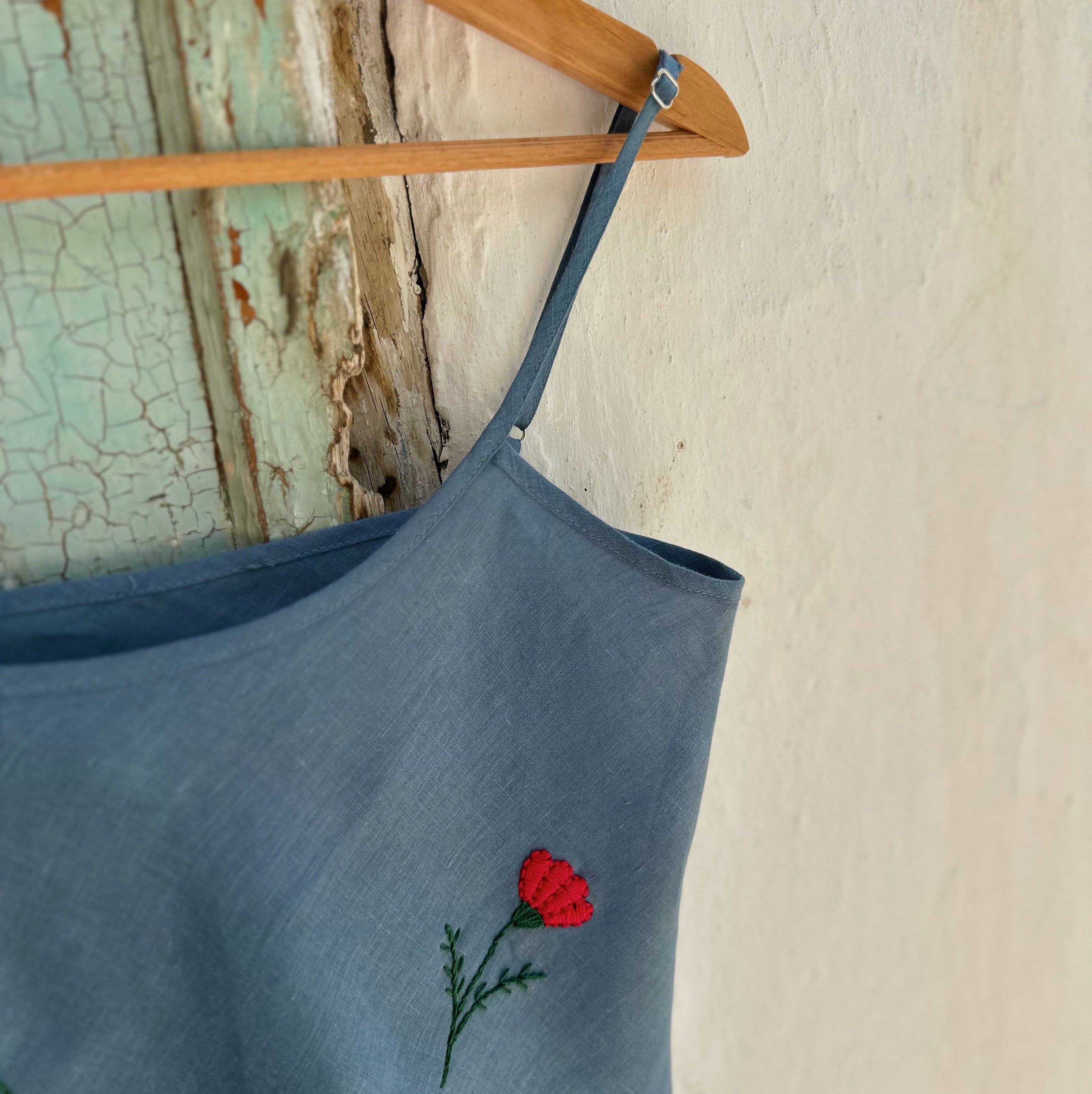 Bahar Çiçekleri El Nakışlı Bluz (36-38 Beden)
