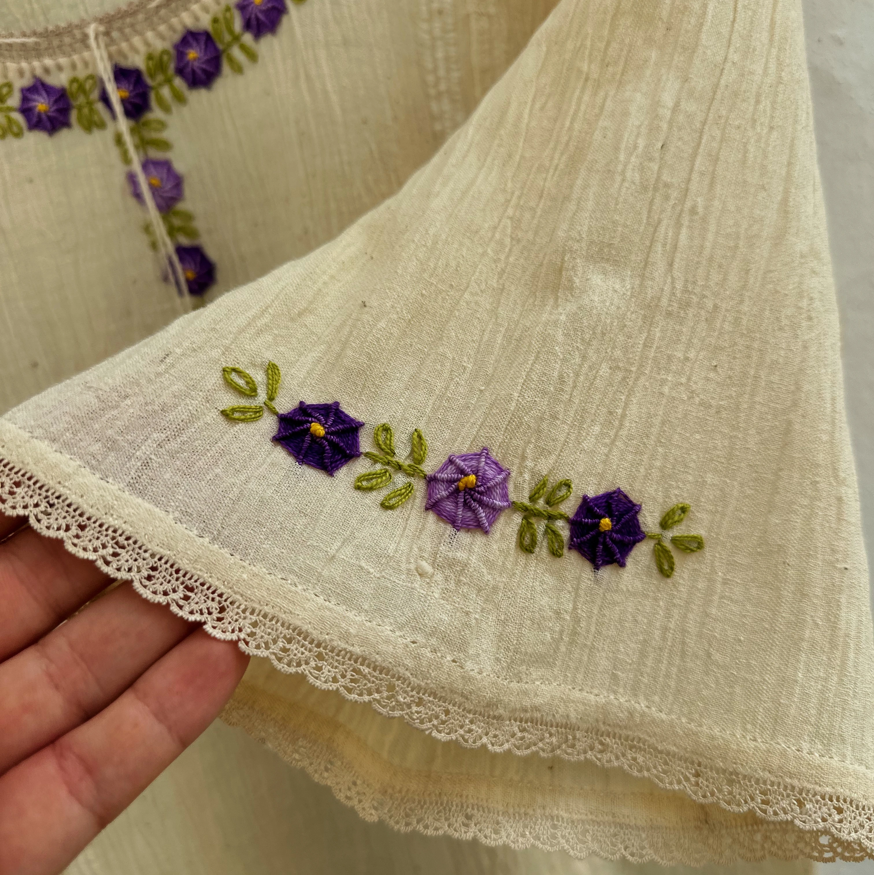 Mor Çiçekli Göynek (40-42 Beden)