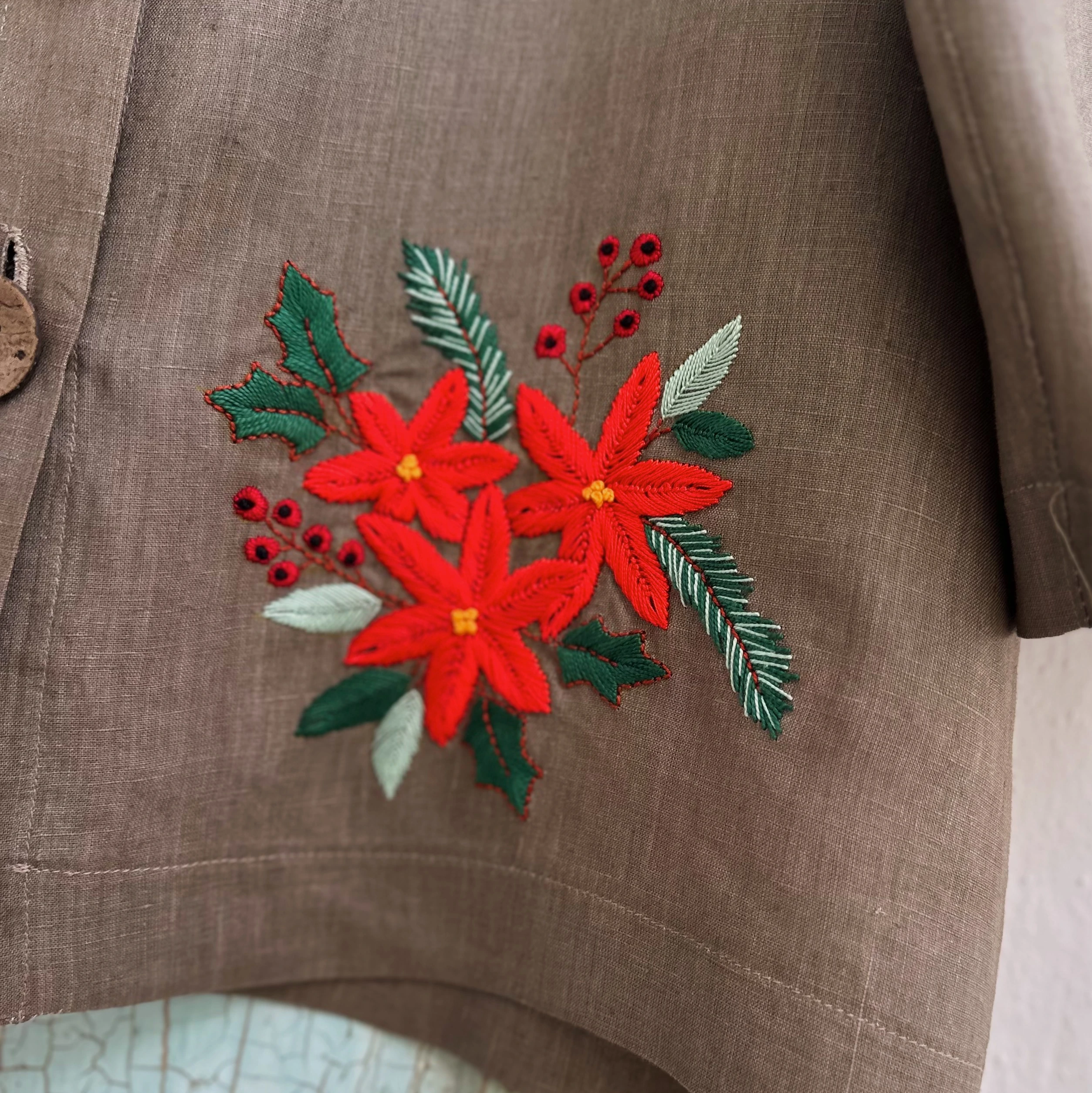 Atatürk Çiçeği El Nakışlı İpek Keten Ceket (Standart Beden)