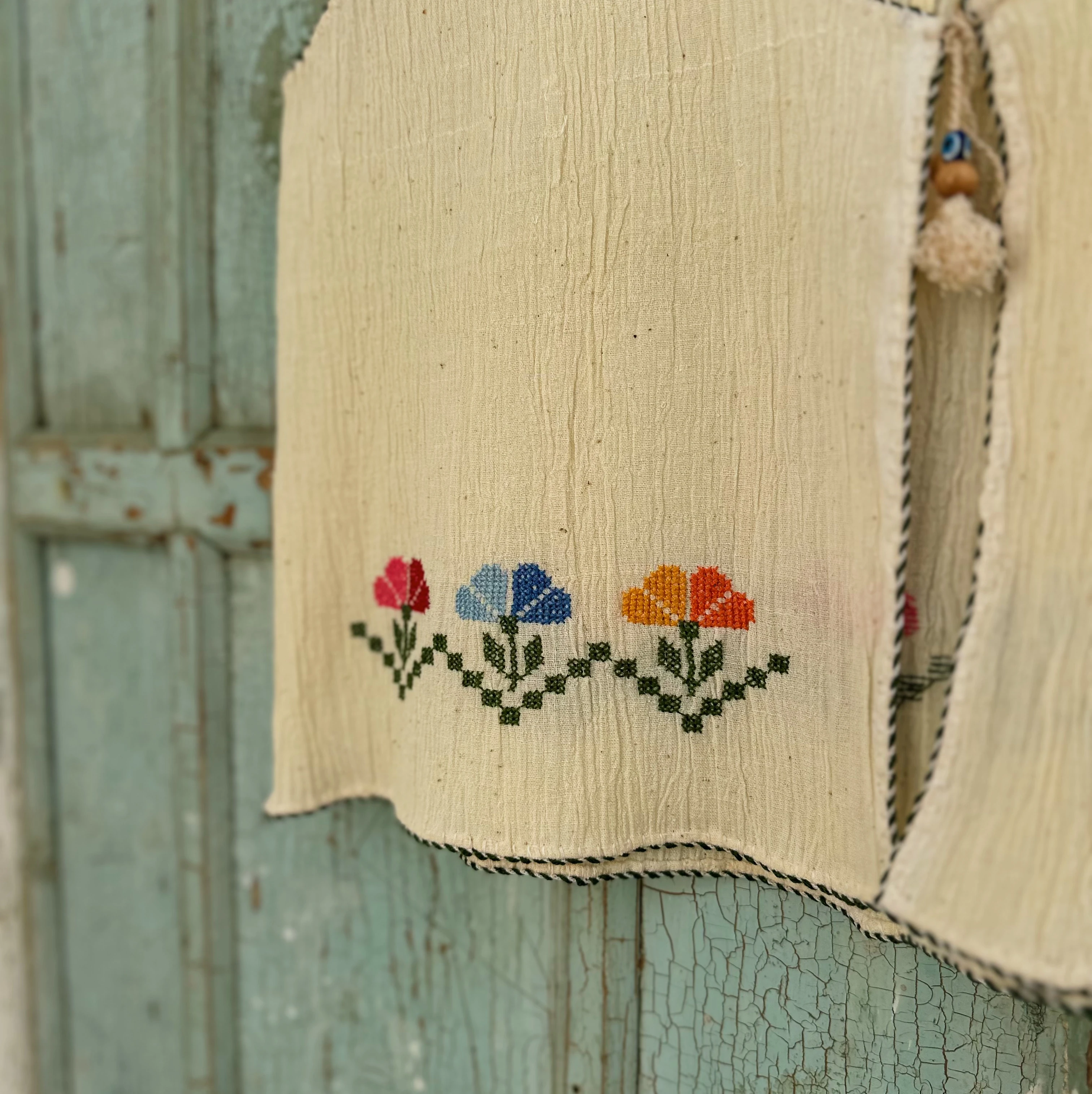 Lotus El Nakışlı Dokuma Yelek (38 Beden)