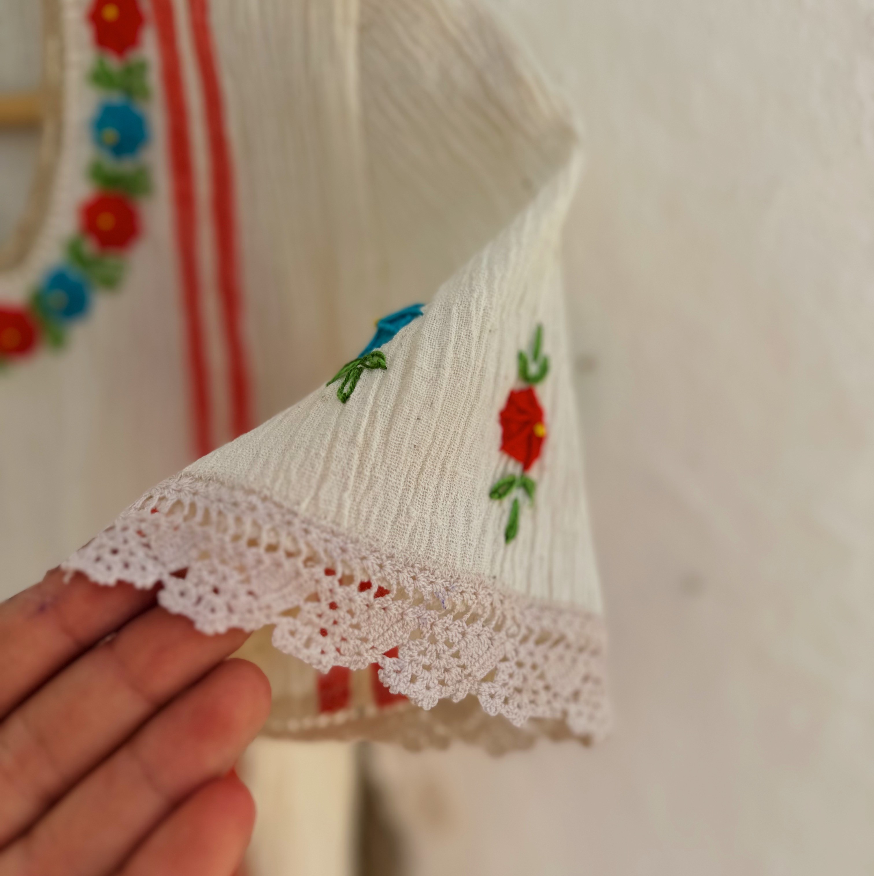 Kırmızı Mavi Çiçekli Göynek (36 Beden)