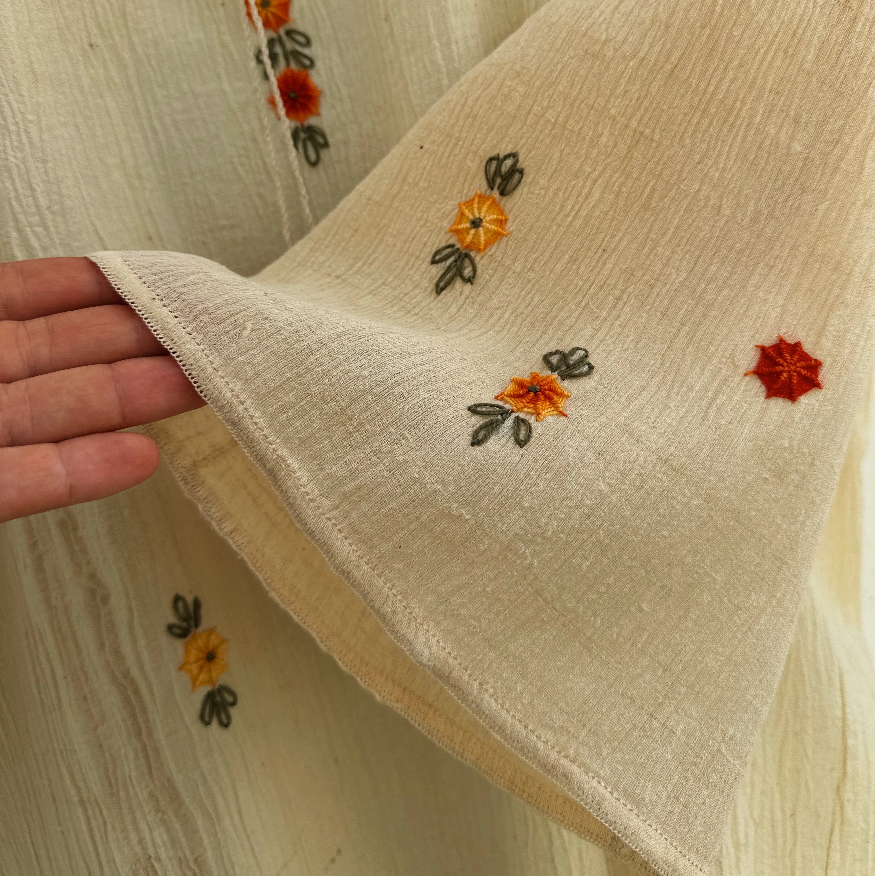 Turuncu Çiçekli Göynek (42 Beden)