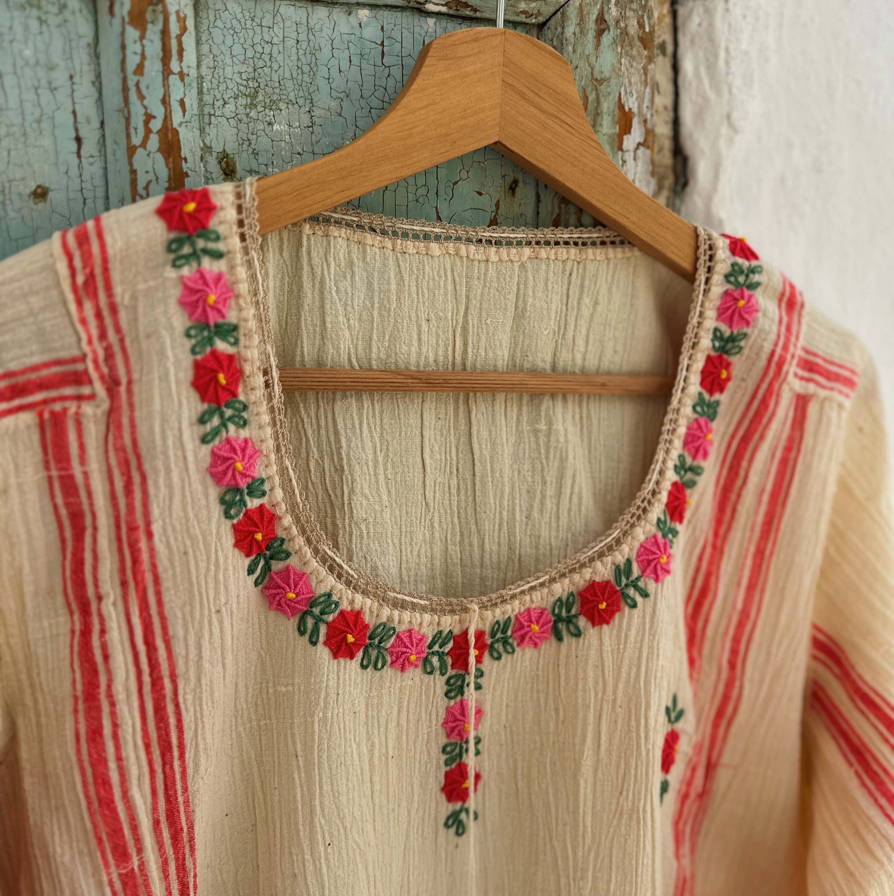 Kırmızı Pembe Çiçekli Göynek (42-44 Beden)